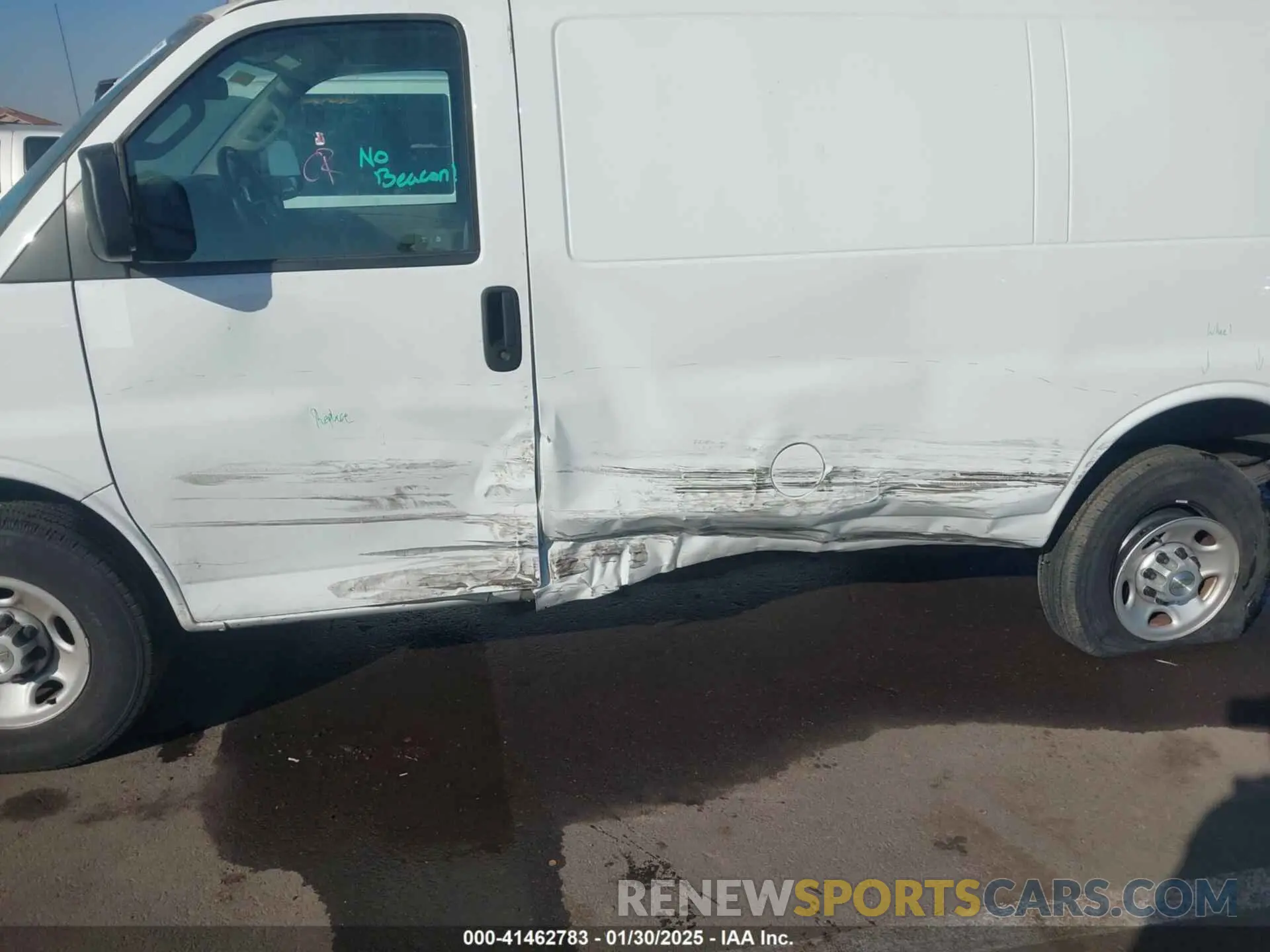 6 Photograph of a damaged car 1GCWGAFP9N1261774 CHEVROLET EXPRESS CARGO 2022