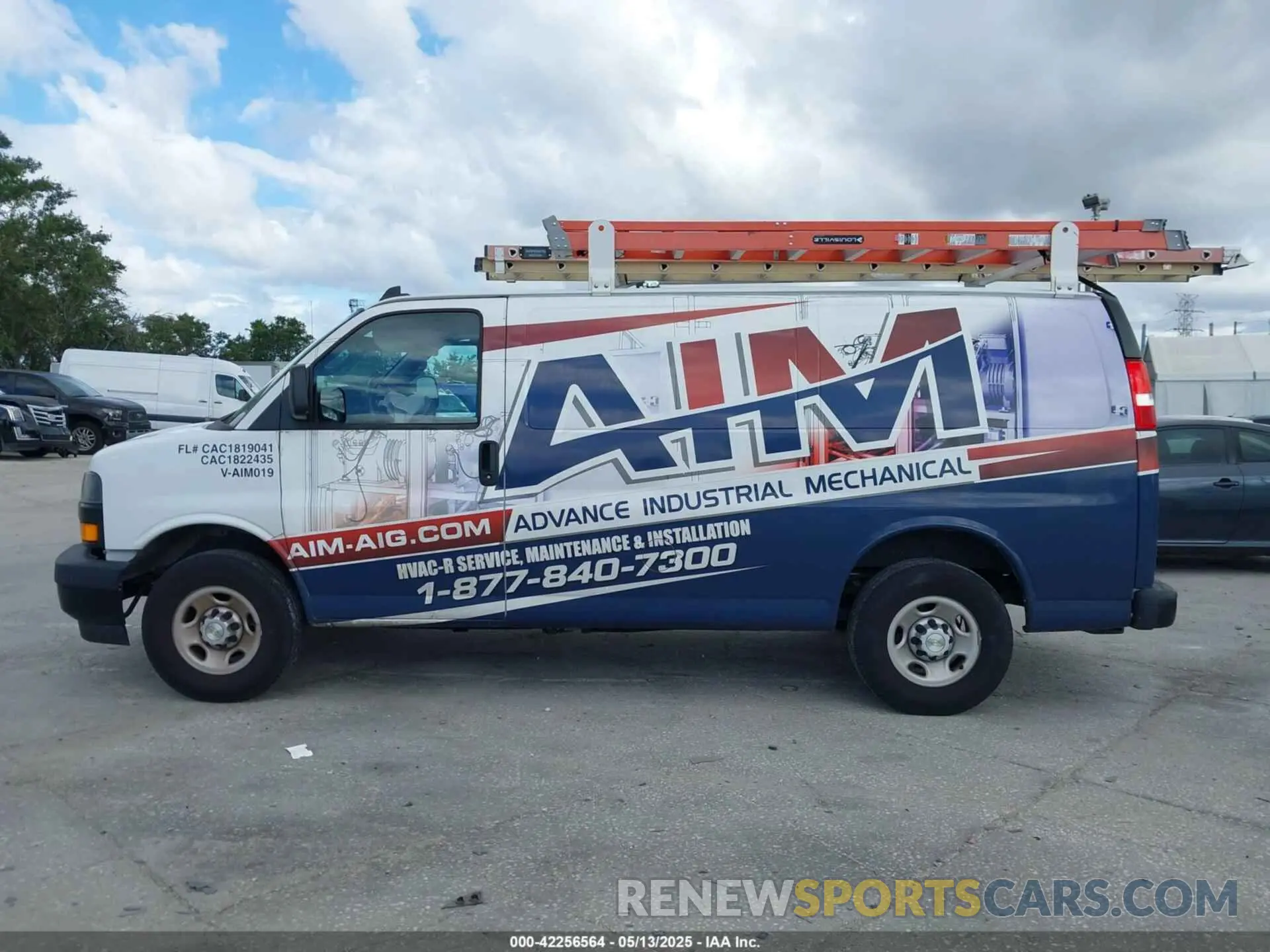 14 Photograph of a damaged car 1GCWGAFPXN1281984 CHEVROLET EXPRESS CARGO 2022