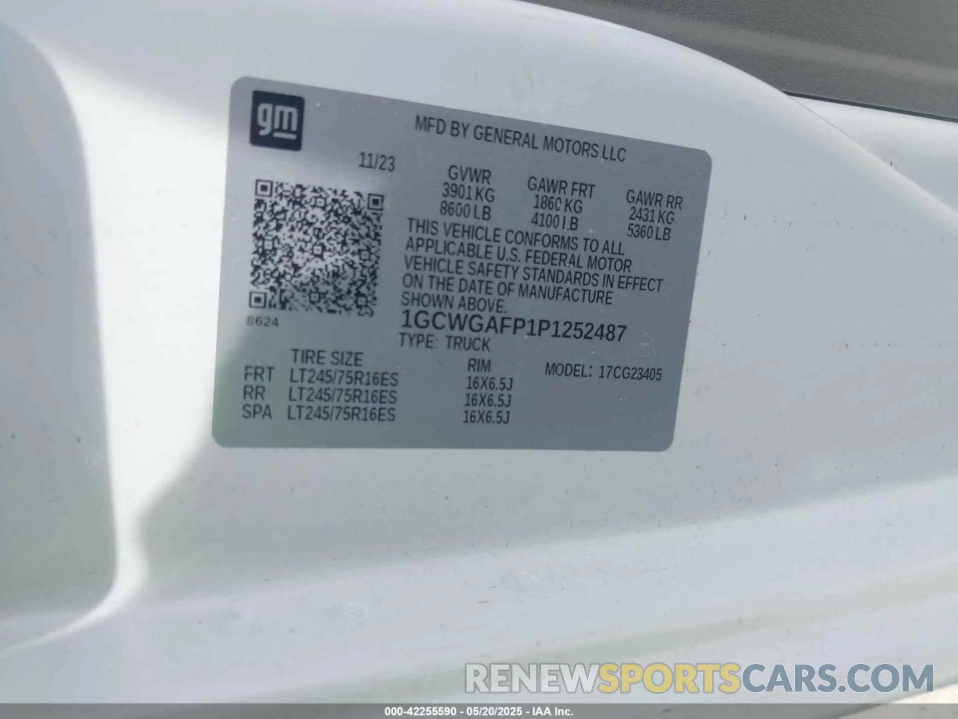 9 Photograph of a damaged car 1GCWGAFP1P1252487 CHEVROLET EXPRESS CARGO 2023