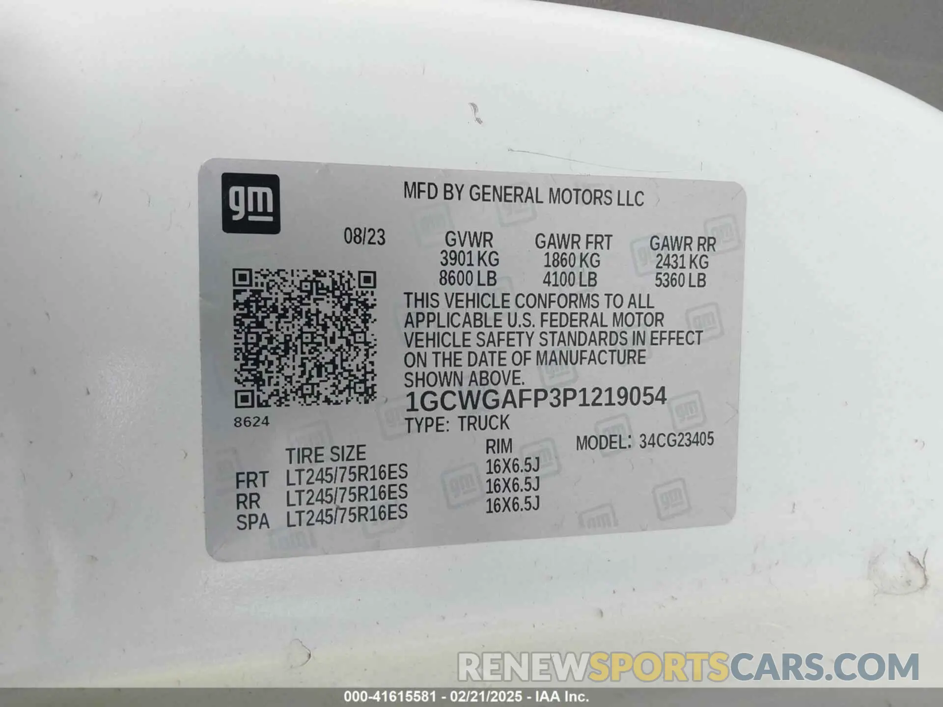 9 Photograph of a damaged car 1GCWGAFP3P1219054 CHEVROLET EXPRESS CARGO 2023