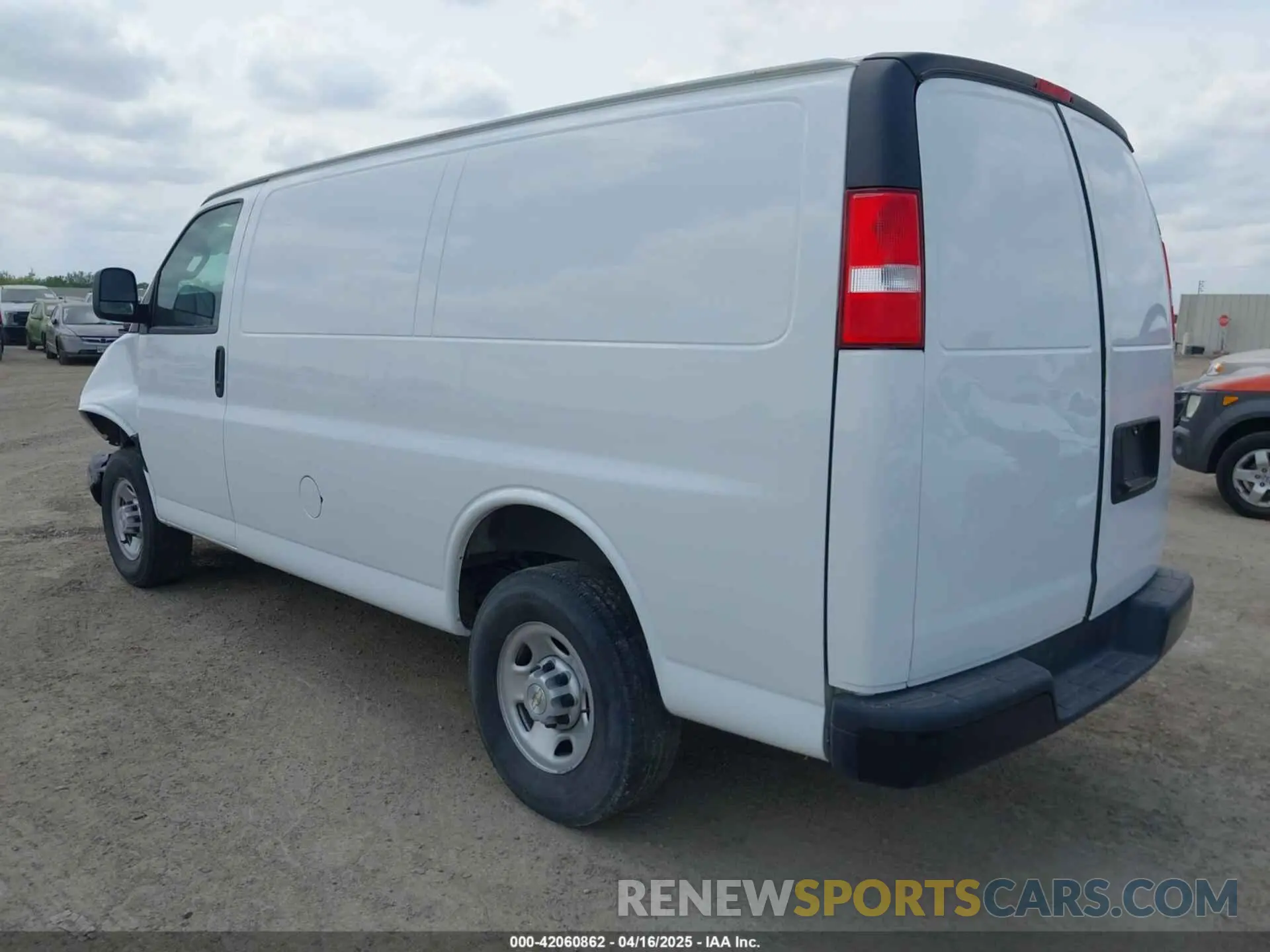 3 Photograph of a damaged car 1GCWGAFP5P1192004 CHEVROLET EXPRESS CARGO 2023