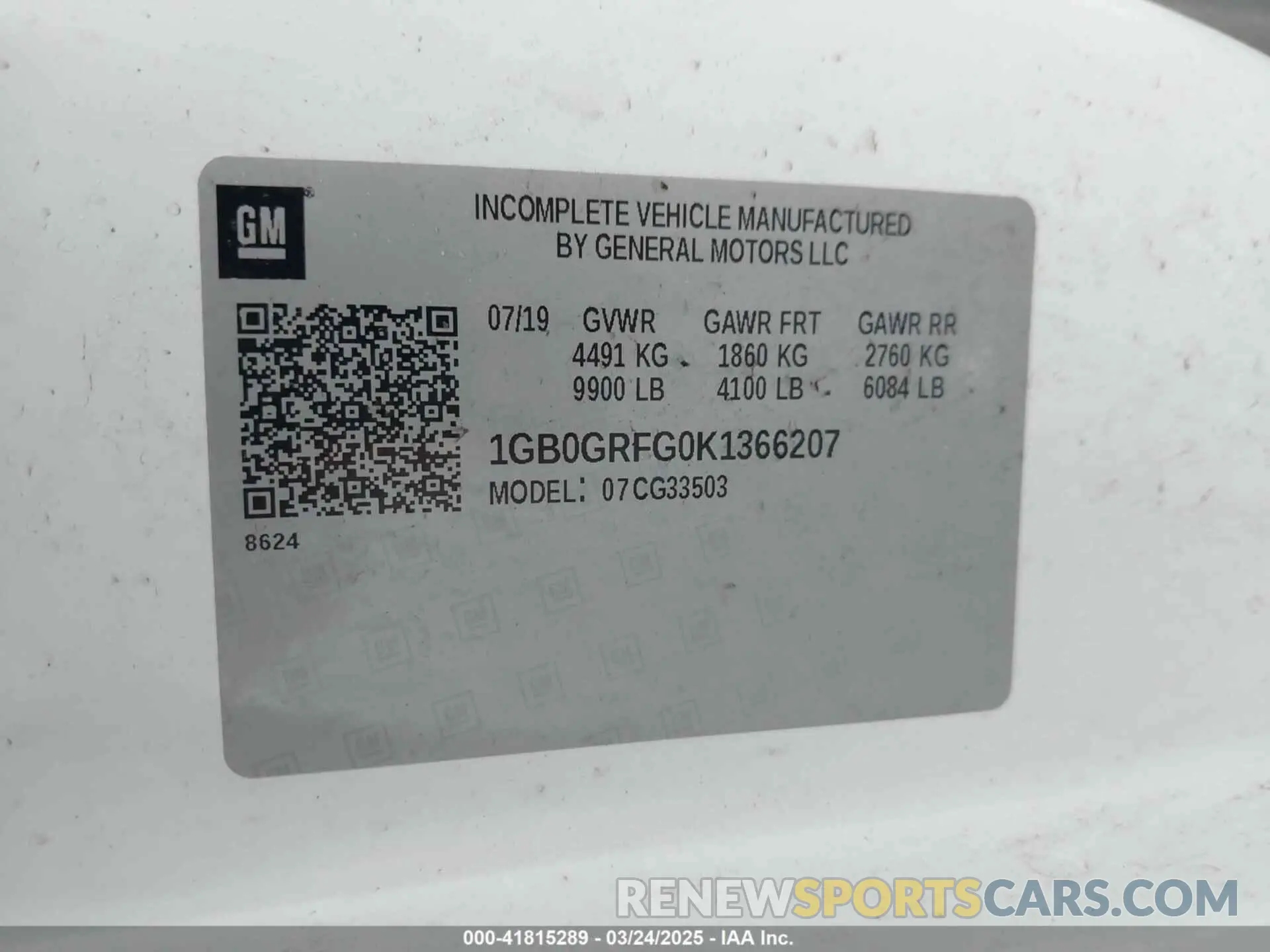 8 Photograph of a damaged car 1GB0GRFG0K1366207 CHEVROLET EXPRESS CUTAWAY 2019