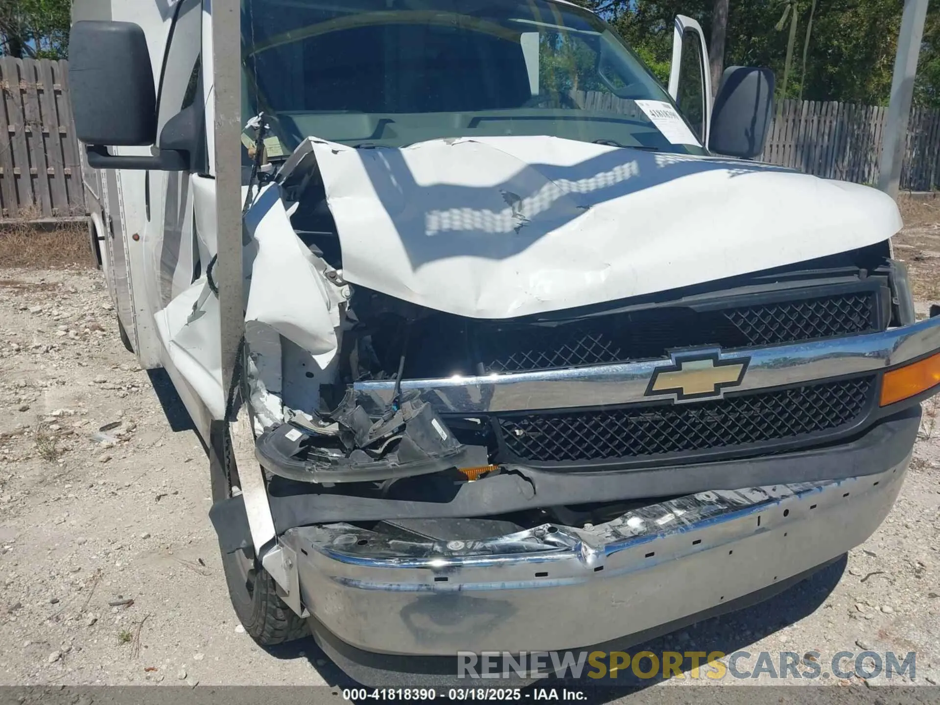 6 Photograph of a damaged car 1GB0GRFG1K1295549 CHEVROLET EXPRESS CUTAWAY 2019