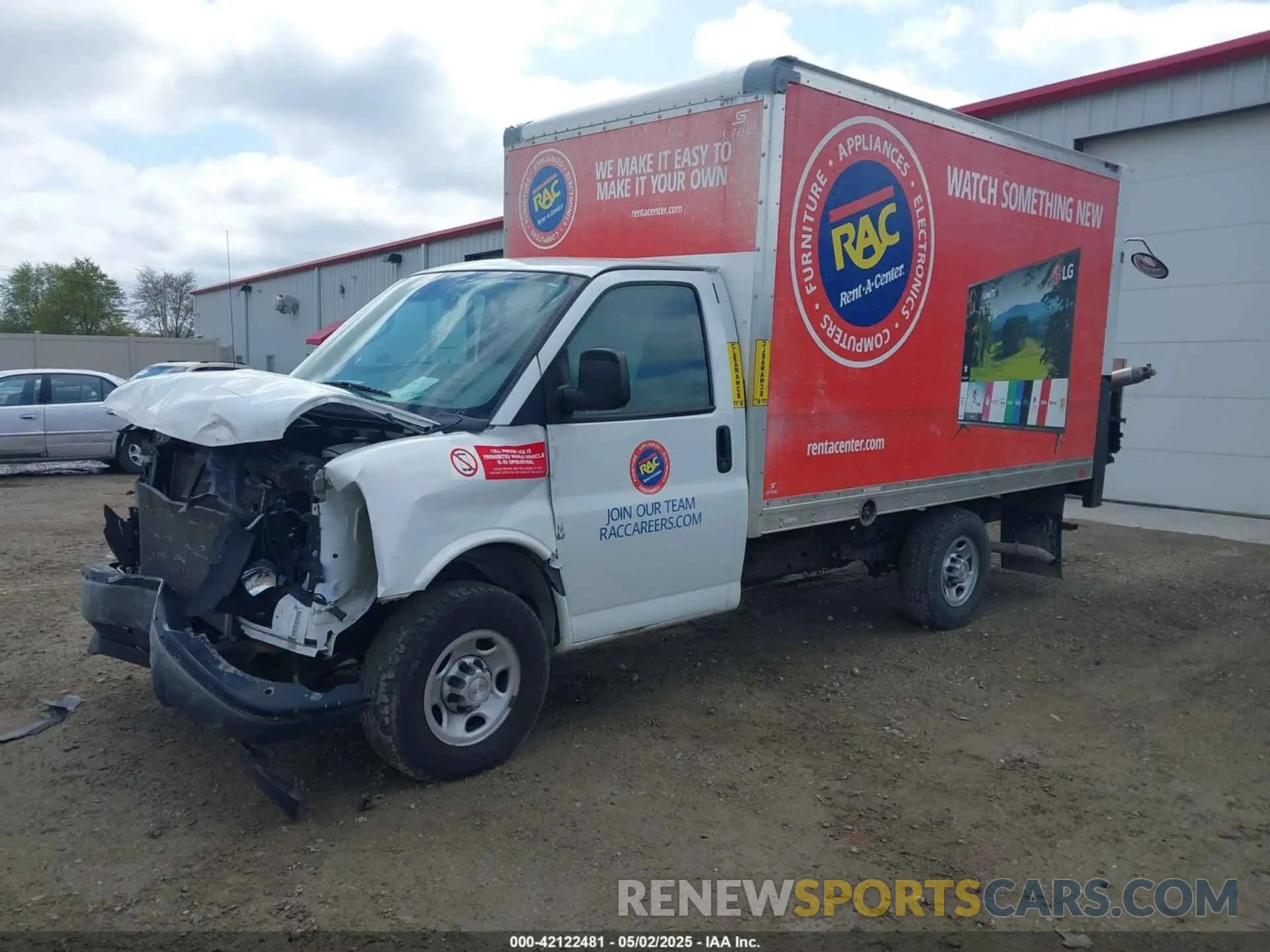 2 Photograph of a damaged car 1GB0GRFP9K1370725 CHEVROLET EXPRESS CUTAWAY 2019