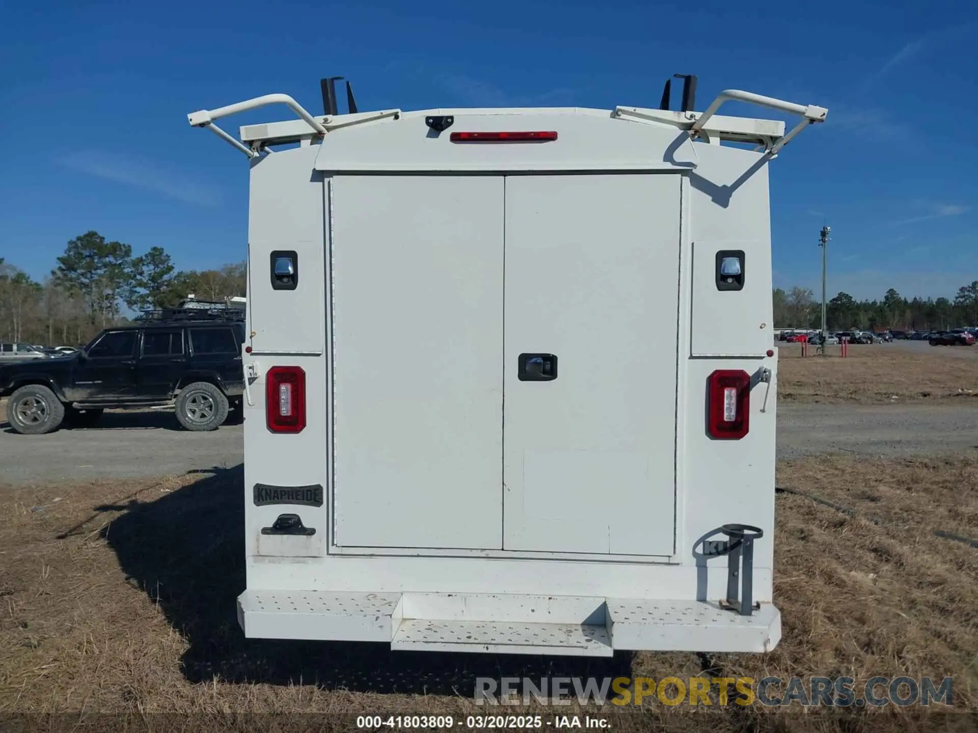 16 Photograph of a damaged car 1HA0GRFG6KN001031 CHEVROLET EXPRESS CUTAWAY 2019