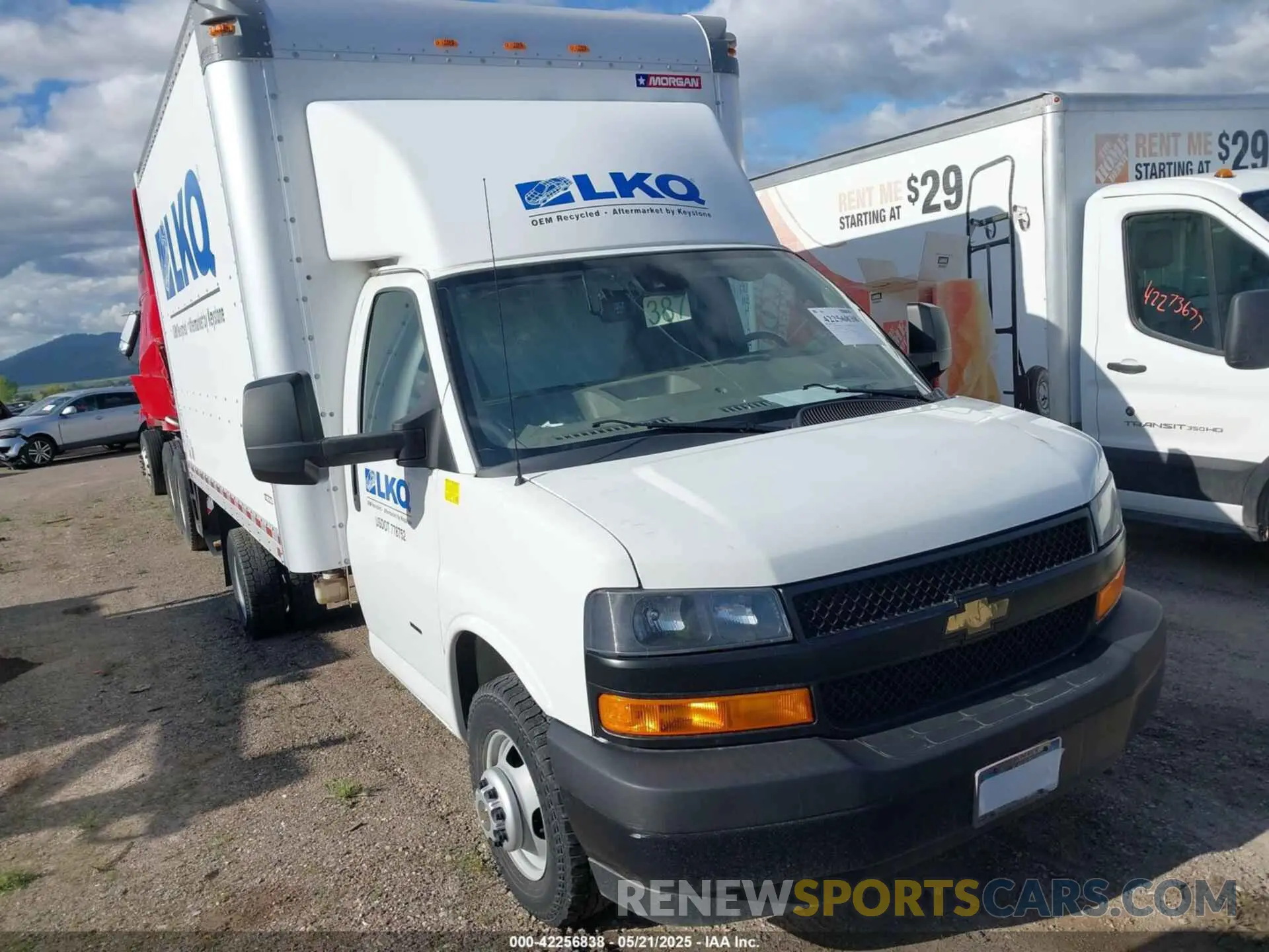 1 Photograph of a damaged car 1GB3GSCGXL1169782 CHEVROLET EXPRESS CUTAWAY 2020