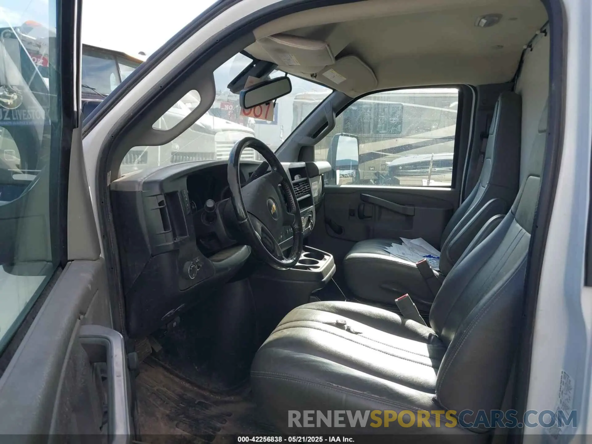 7 Photograph of a damaged car 1GB3GSCGXL1169782 CHEVROLET EXPRESS CUTAWAY 2020