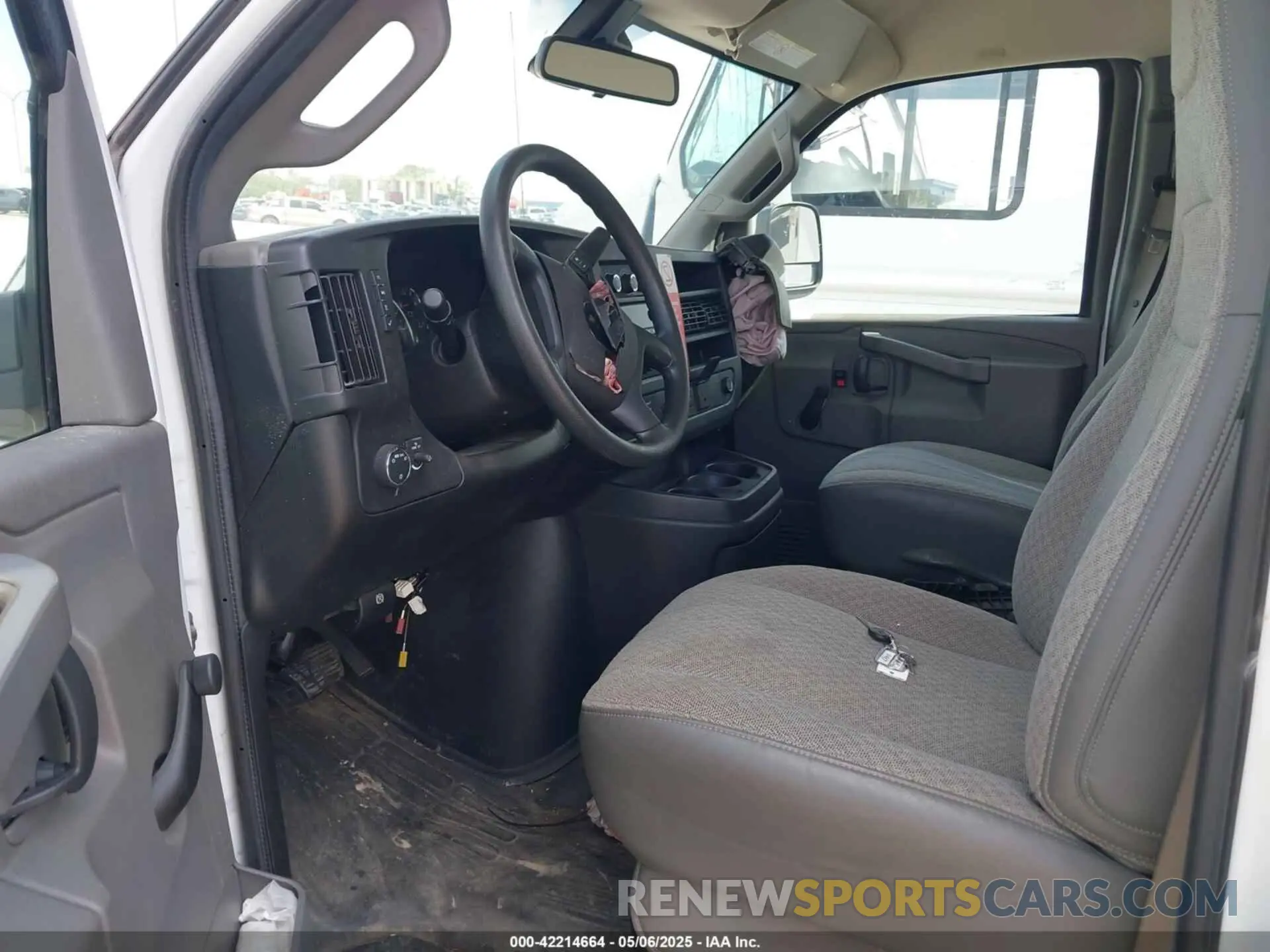 7 Photograph of a damaged car 1GB0GRFP6M1189407 CHEVROLET EXPRESS CUTAWAY 2021