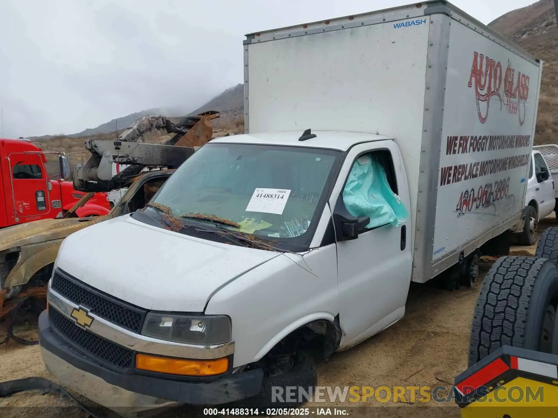 2 Photograph of a damaged car 1GB0GRF71N1276844 CHEVROLET EXPRESS CUTAWAY 2022