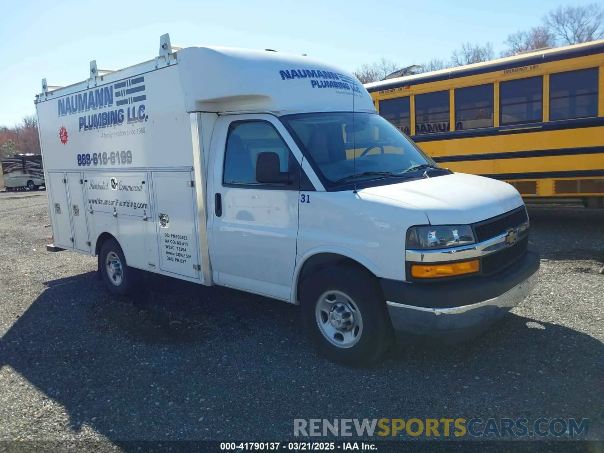 1 Photograph of a damaged car 1GB0GRF7XN1287826 CHEVROLET EXPRESS CUTAWAY 2022