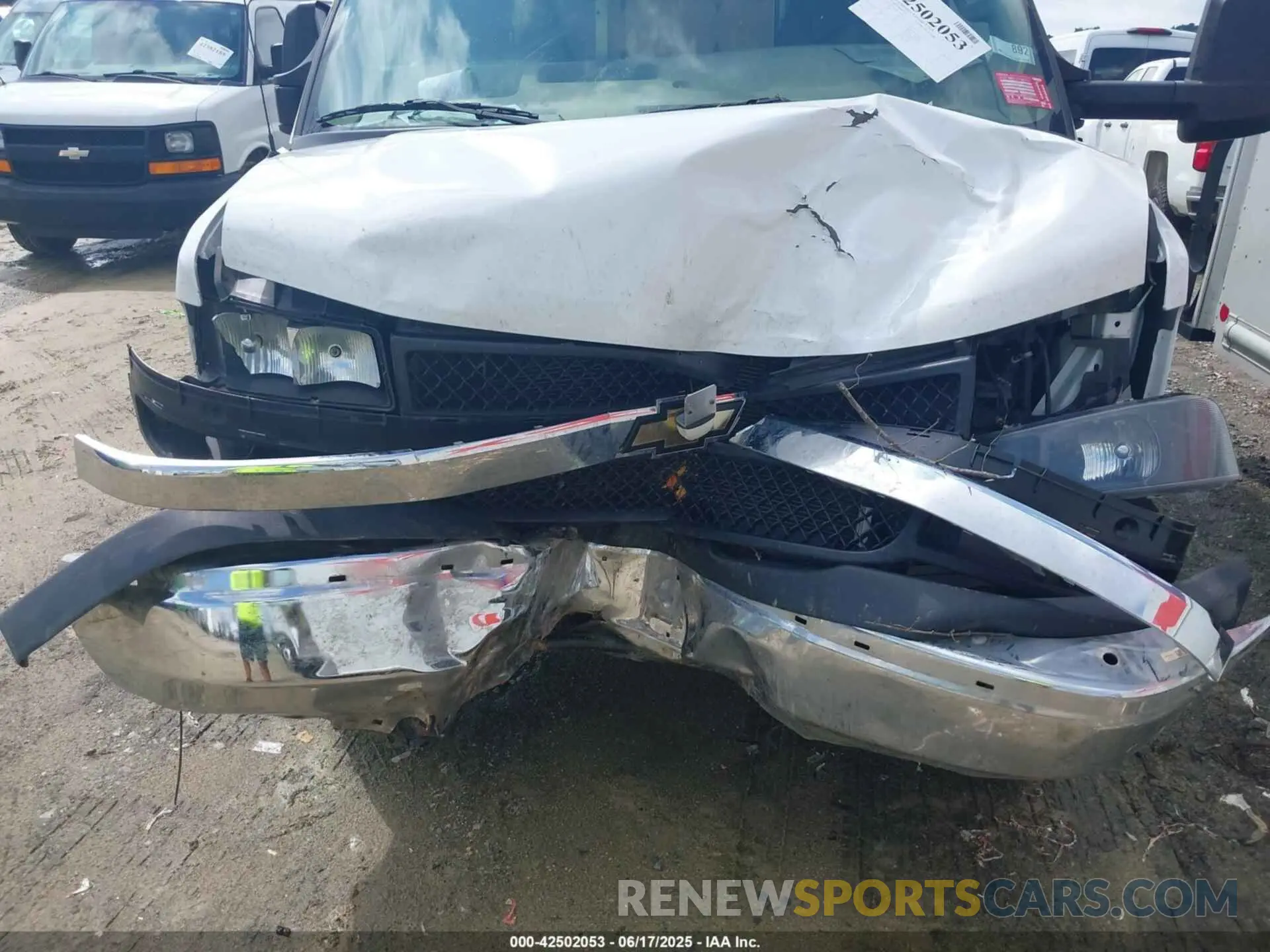 11 Photograph of a damaged car 1HA3GTC76NN002960 CHEVROLET EXPRESS CUTAWAY 2022