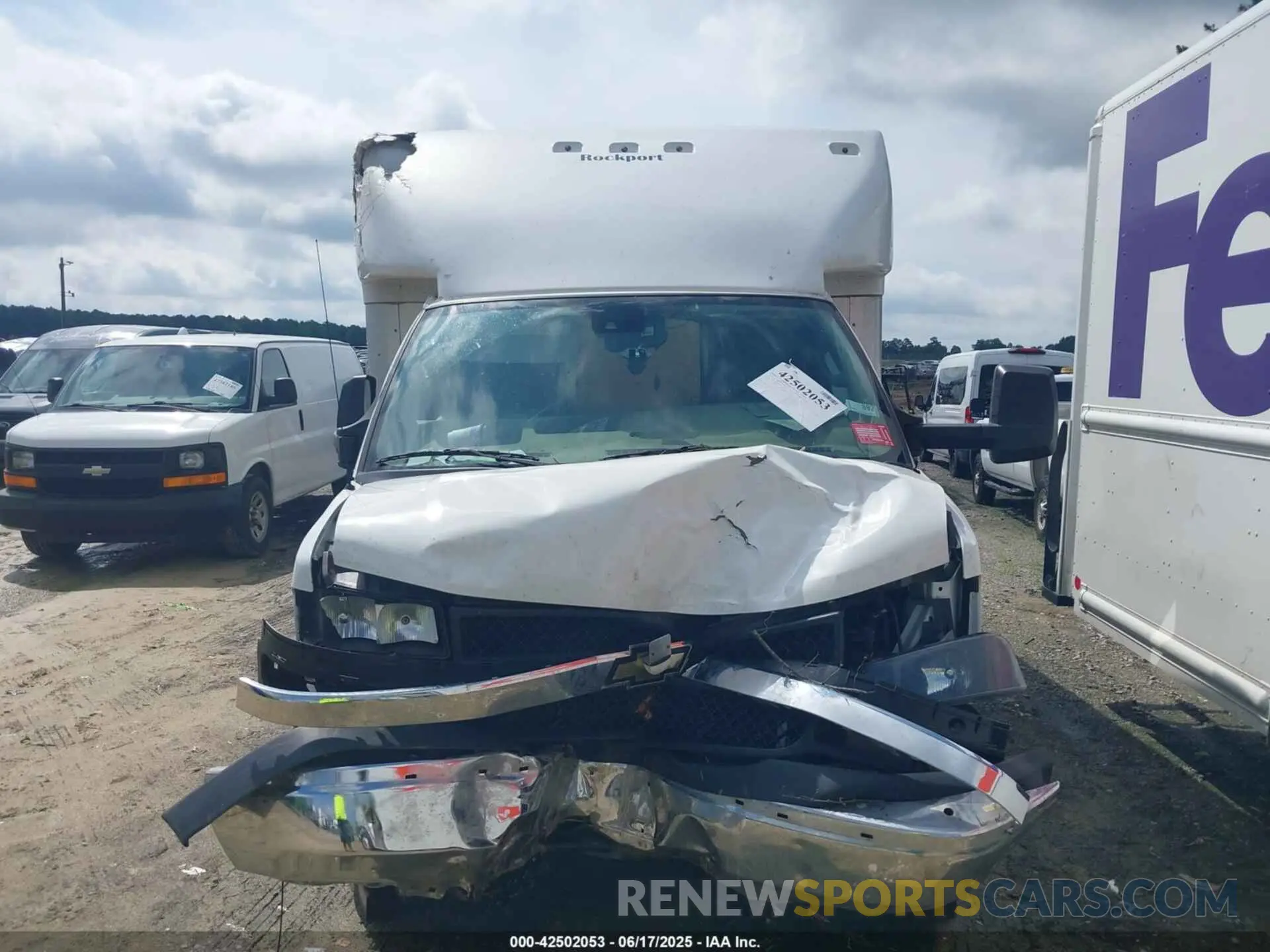 12 Photograph of a damaged car 1HA3GTC76NN002960 CHEVROLET EXPRESS CUTAWAY 2022