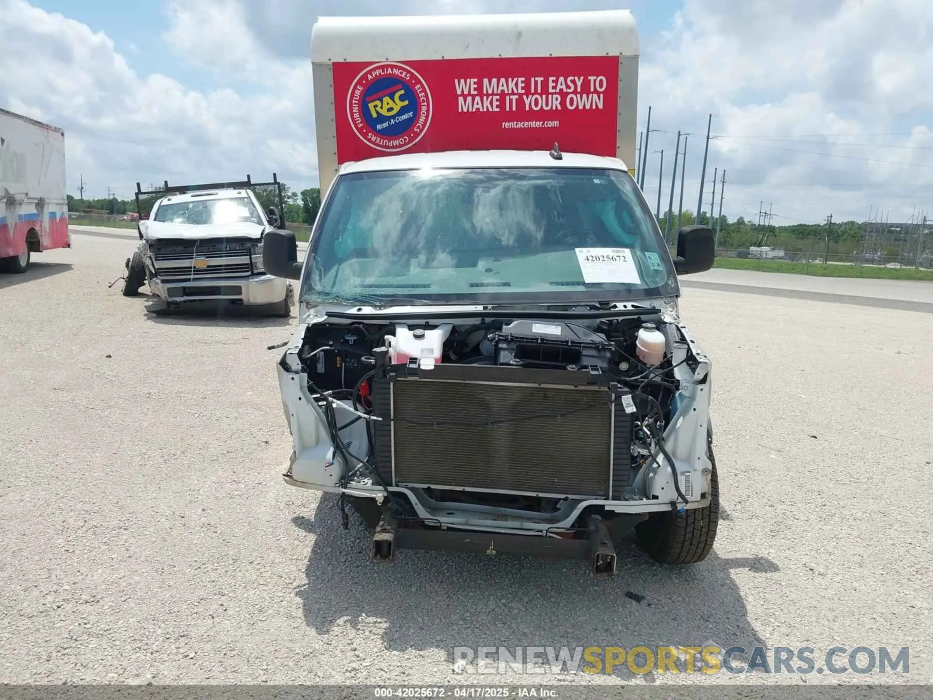 12 Photograph of a damaged car 1GB0GRFP3P1106116 CHEVROLET EXPRESS CUTAWAY 2023