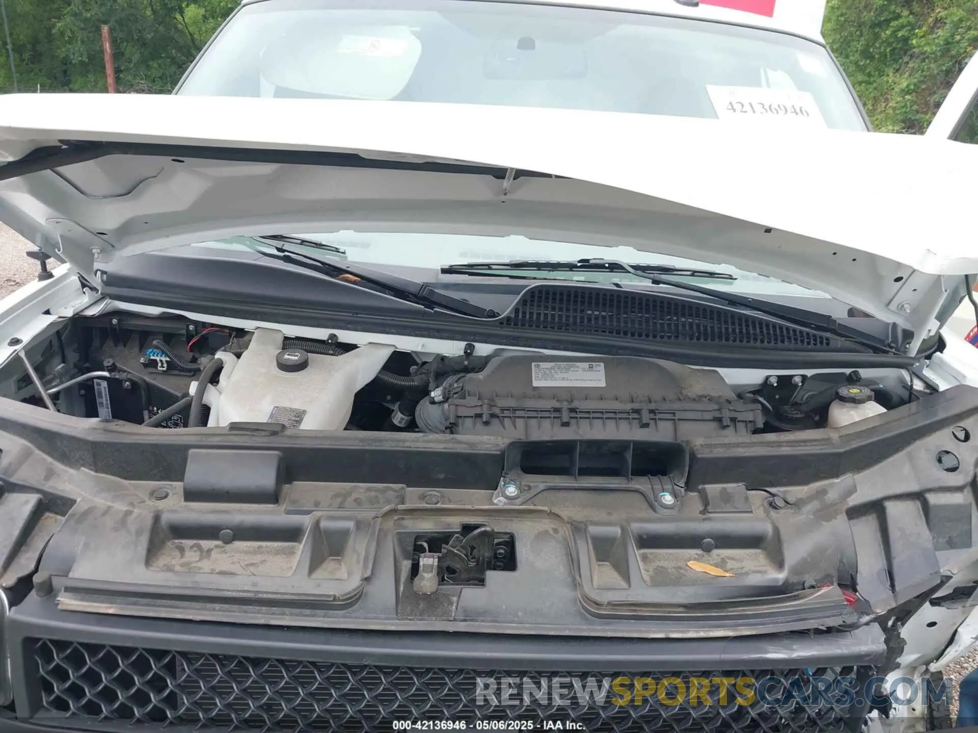 9 Photograph of a damaged car 1GB0GRFP9R1158336 CHEVROLET EXPRESS CUTAWAY 2024