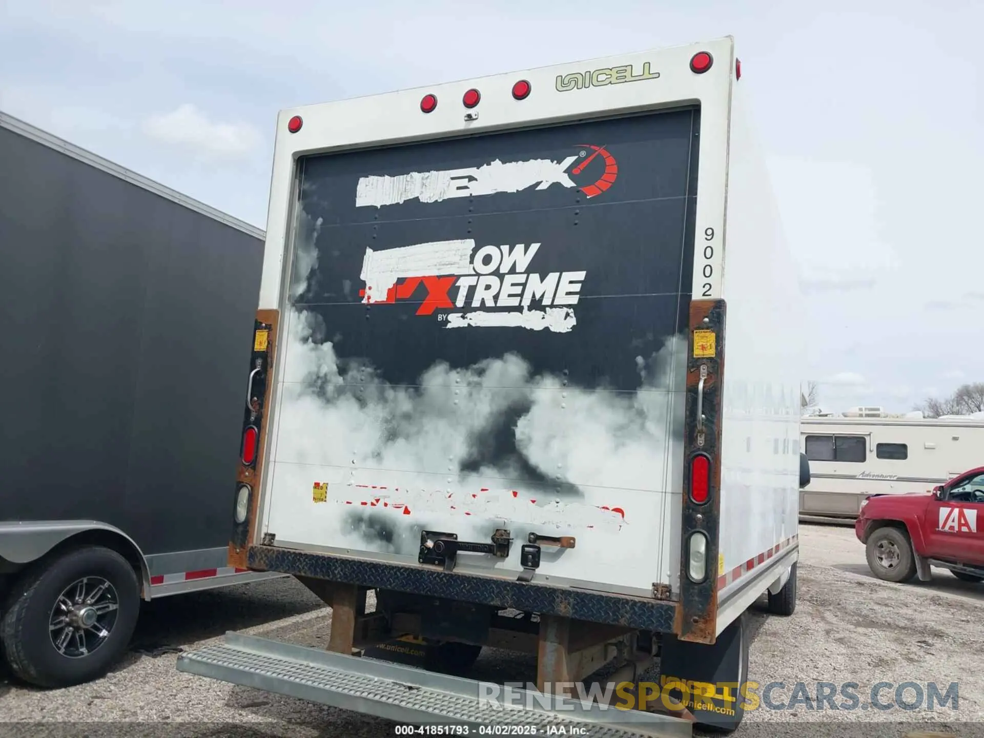 15 Photograph of a damaged car 1HA0GSFG5KN003828 CHEVROLET EXPRESS CUTAWAY 4500 2019