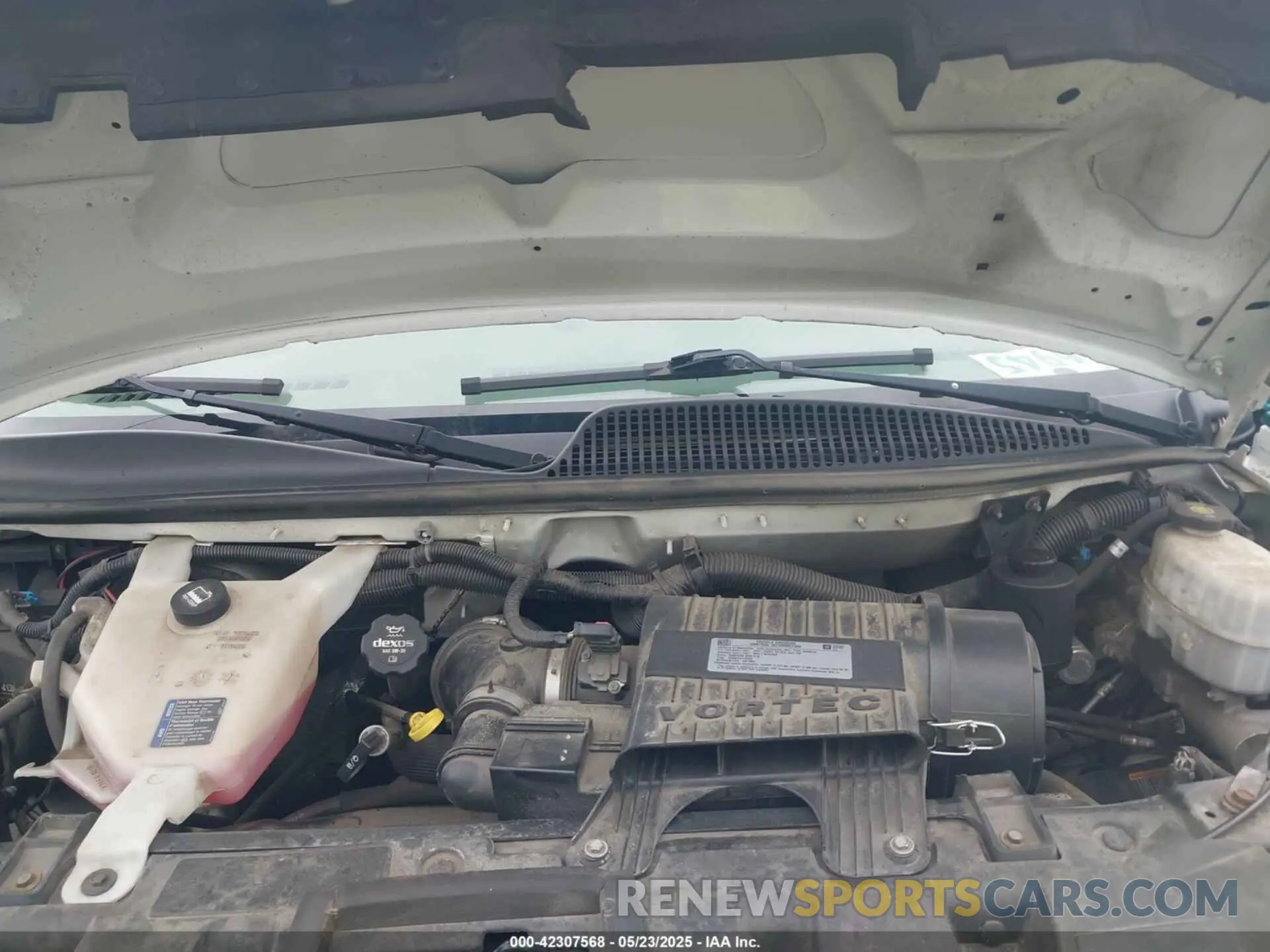 9 Photograph of a damaged car 1HA6GUCGXKN011241 CHEVROLET EXPRESS CUTAWAY 4500 2019