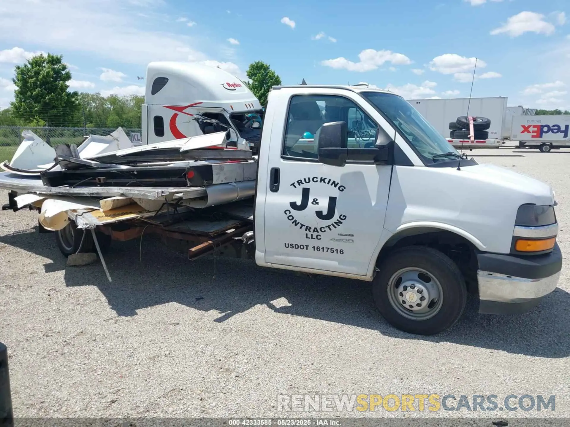 15 Photograph of a damaged car 1HA6GUC73NN008122 CHEVROLET EXPRESS CUTAWAY 4500 2022