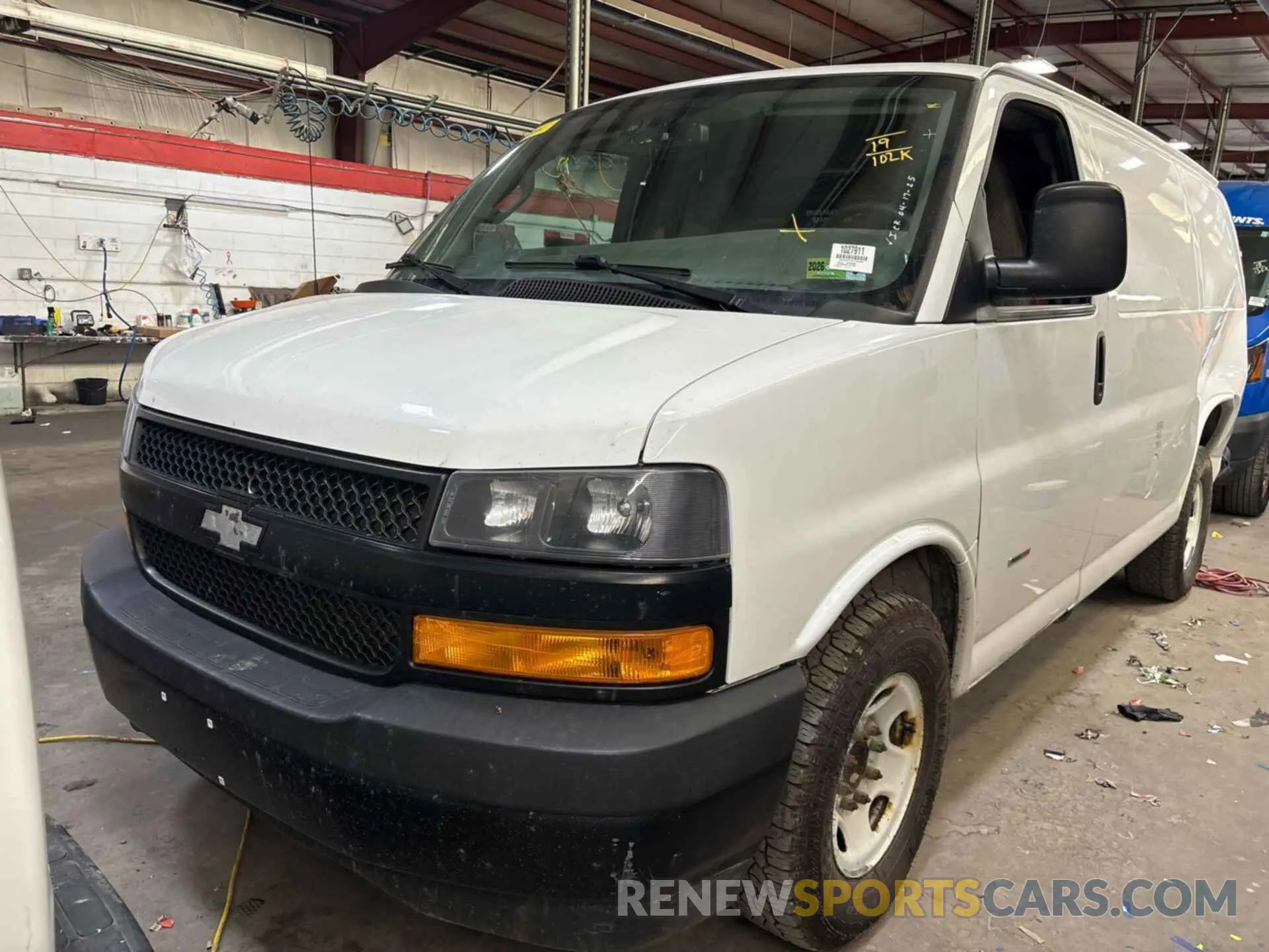8 Photograph of a damaged car 1GCWGAF1XK1257899 CHEVROLET EXPRESS G2500 2019