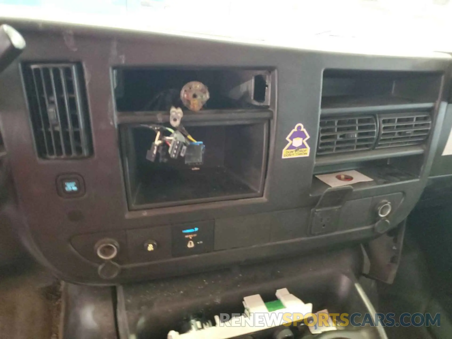 9 Photograph of a damaged car 1GCWGAF1XK1257899 CHEVROLET EXPRESS G2500 2019