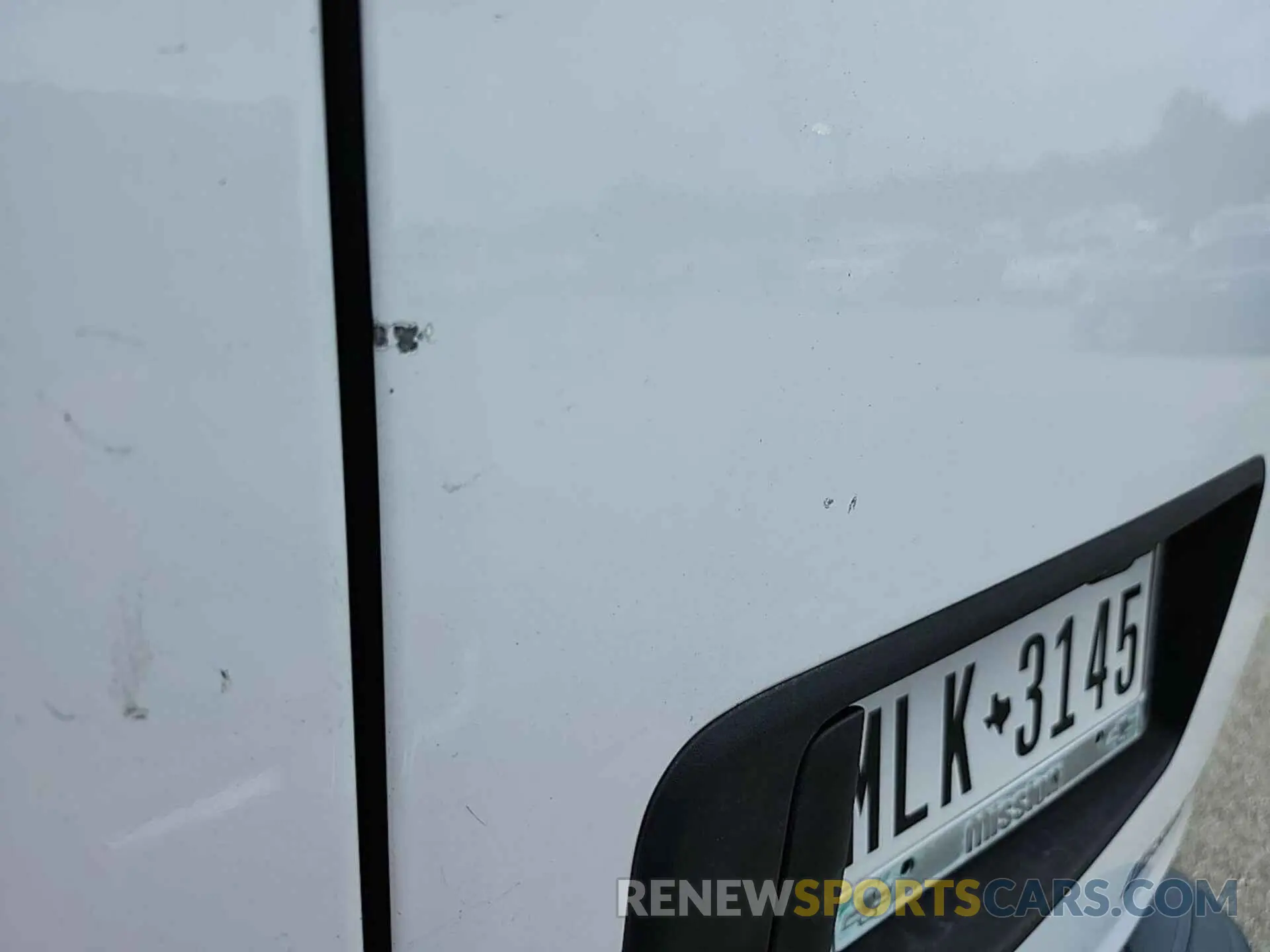 1 Photograph of a damaged car 1GCWGAFGXK1328281 CHEVROLET EXPRESS G2500 2019