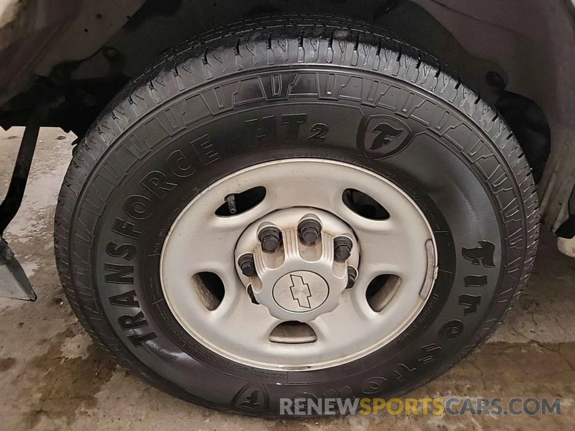 7 Photograph of a damaged car 1GCWGAFP1K1273848 CHEVROLET EXPRESS G2500 2019