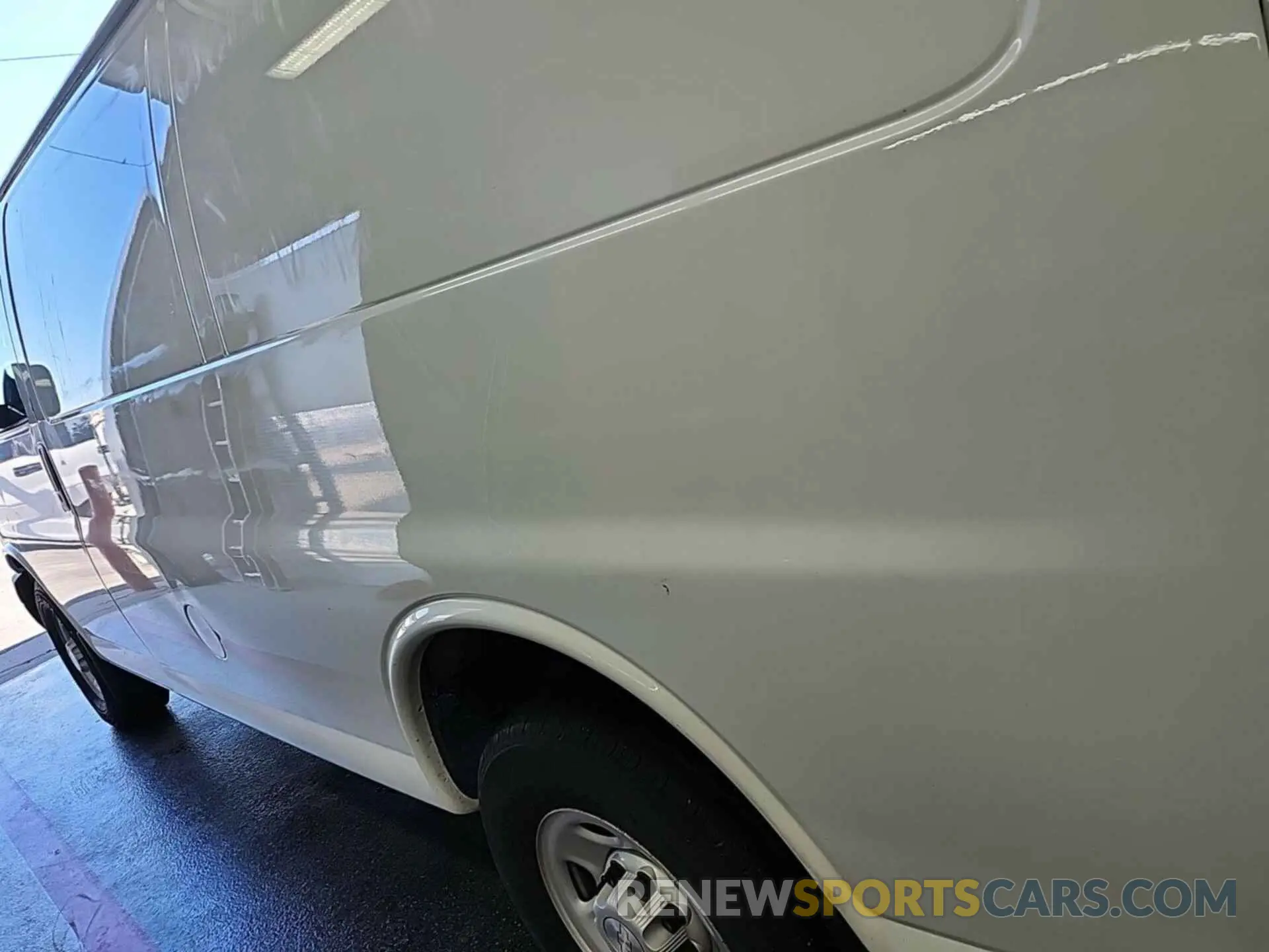 14 Photograph of a damaged car 1GCWGAFP1K1337712 CHEVROLET EXPRESS G2500 2019