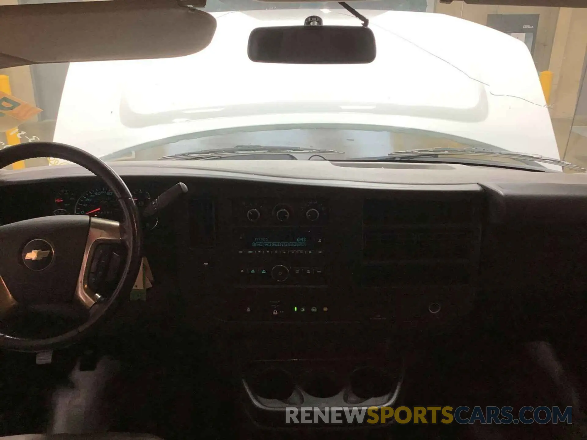 10 Photograph of a damaged car 1GCWGAFP4K1187286 CHEVROLET EXPRESS G2500 2019