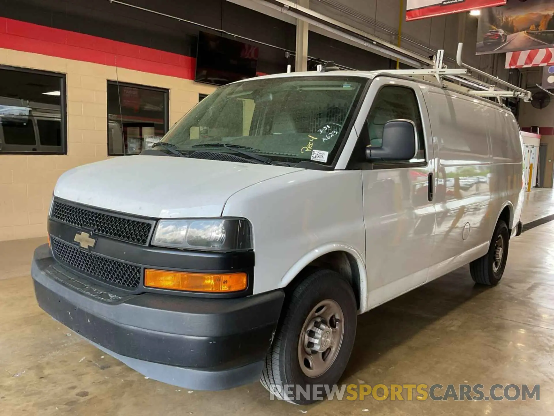 18 Photograph of a damaged car 1GCWGAFP4K1187286 CHEVROLET EXPRESS G2500 2019