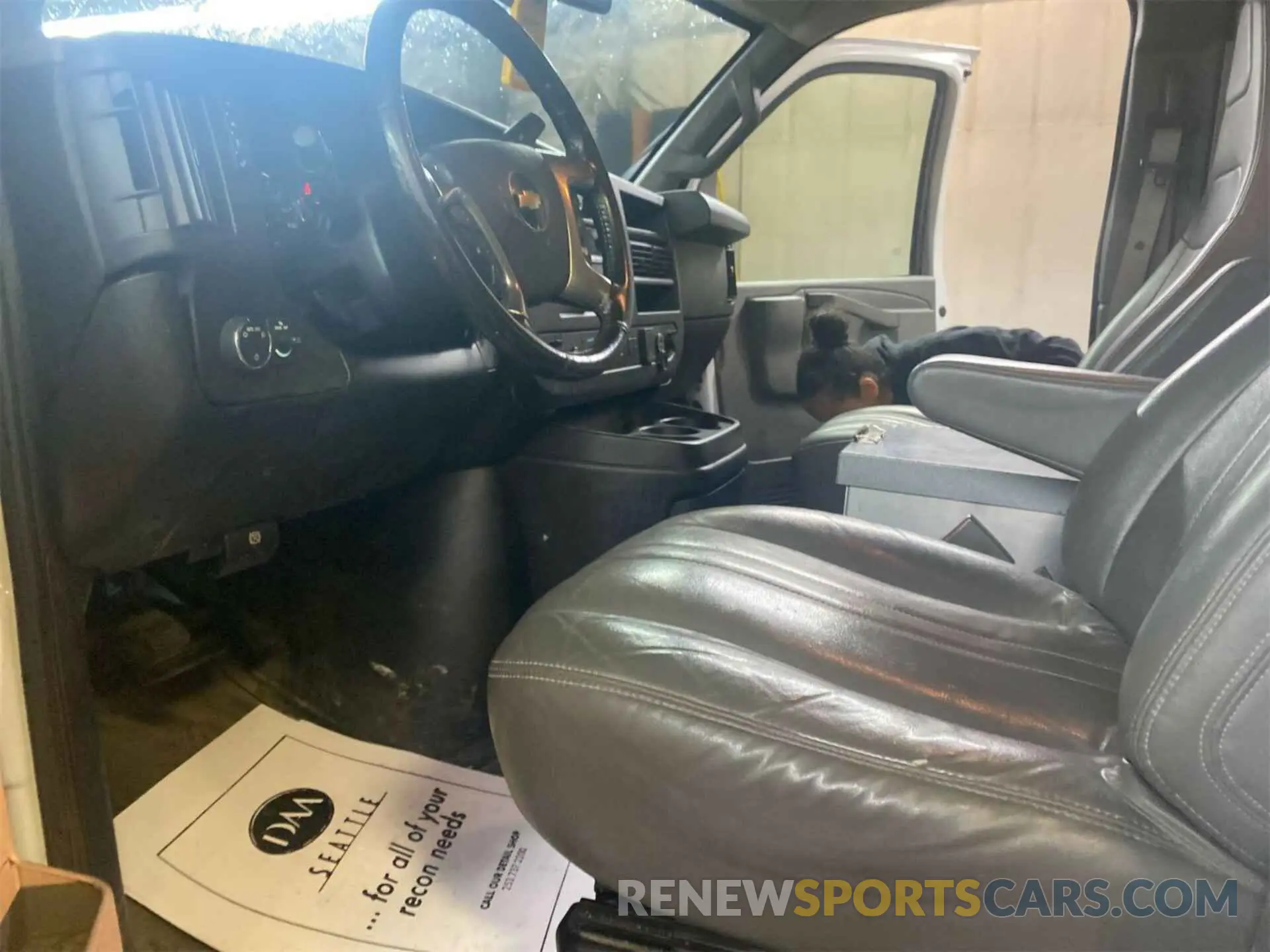 21 Photograph of a damaged car 1GCWGAFP8K1176159 CHEVROLET EXPRESS G2500 2019