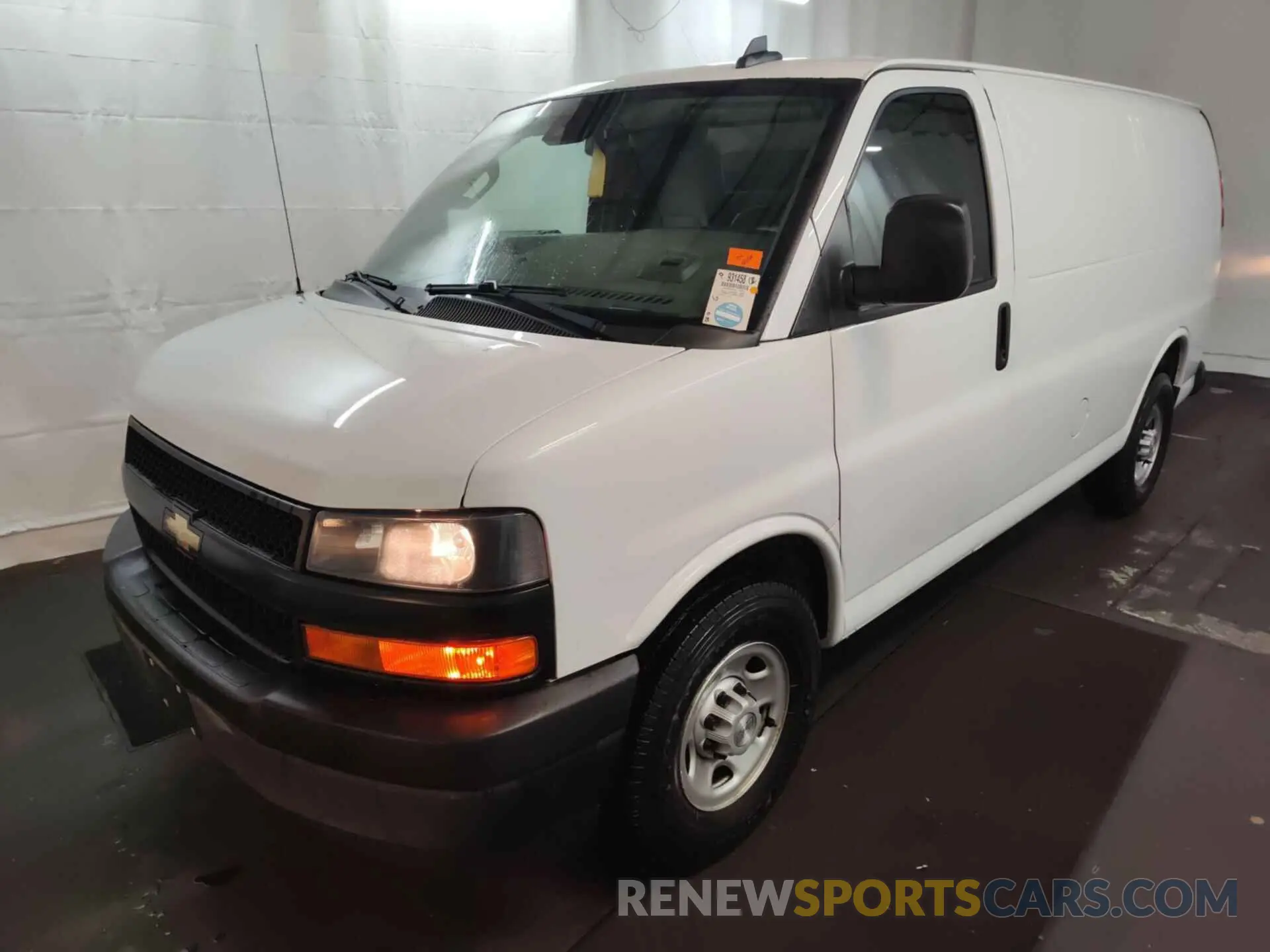 28 Photograph of a damaged car 1GCWGAFP8K1176159 CHEVROLET EXPRESS G2500 2019