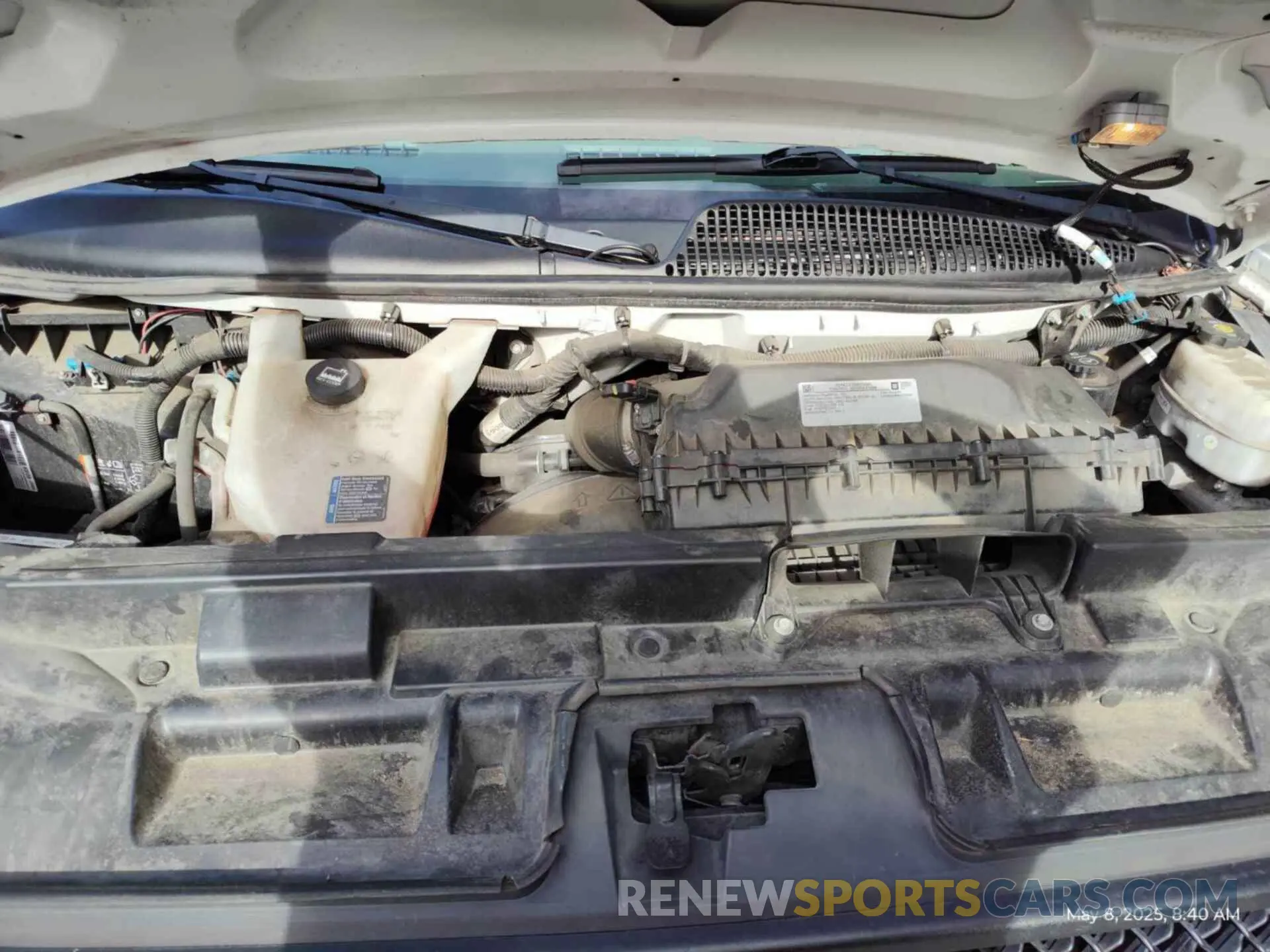 8 Photograph of a damaged car 1GCWGAFP8K1176159 CHEVROLET EXPRESS G2500 2019