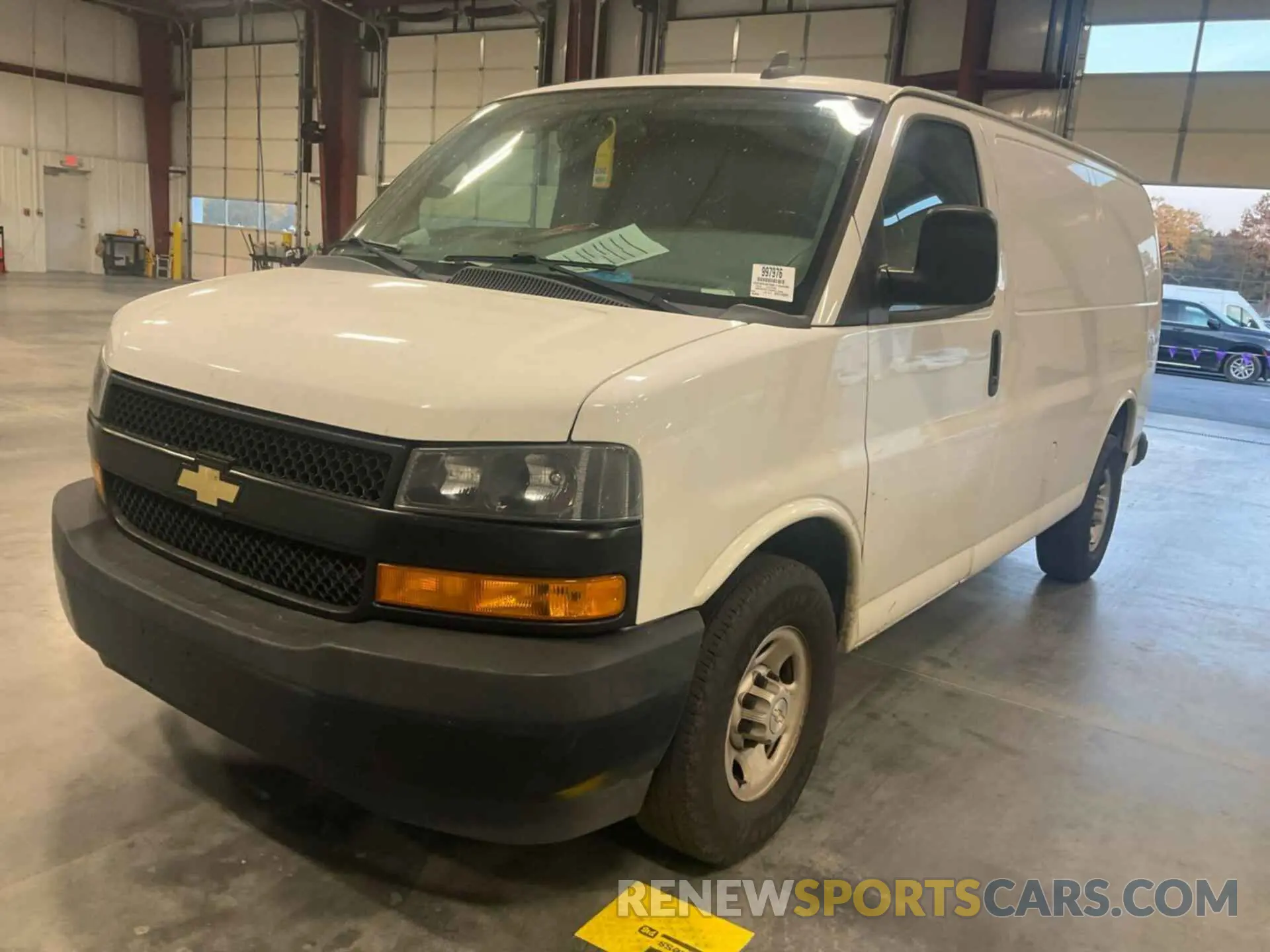 3 Photograph of a damaged car 1GCWGAFG6L1164285 CHEVROLET EXPRESS G2500 2020