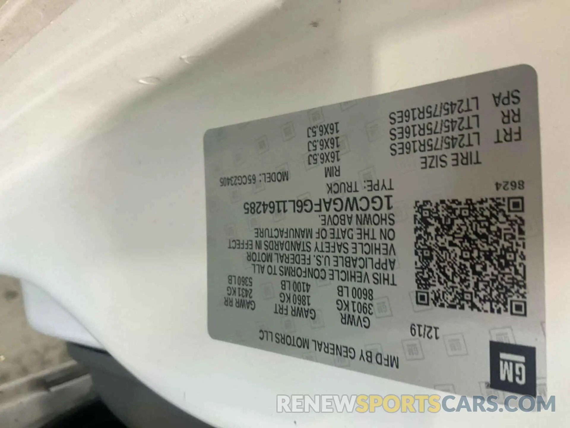 5 Photograph of a damaged car 1GCWGAFG6L1164285 CHEVROLET EXPRESS G2500 2020