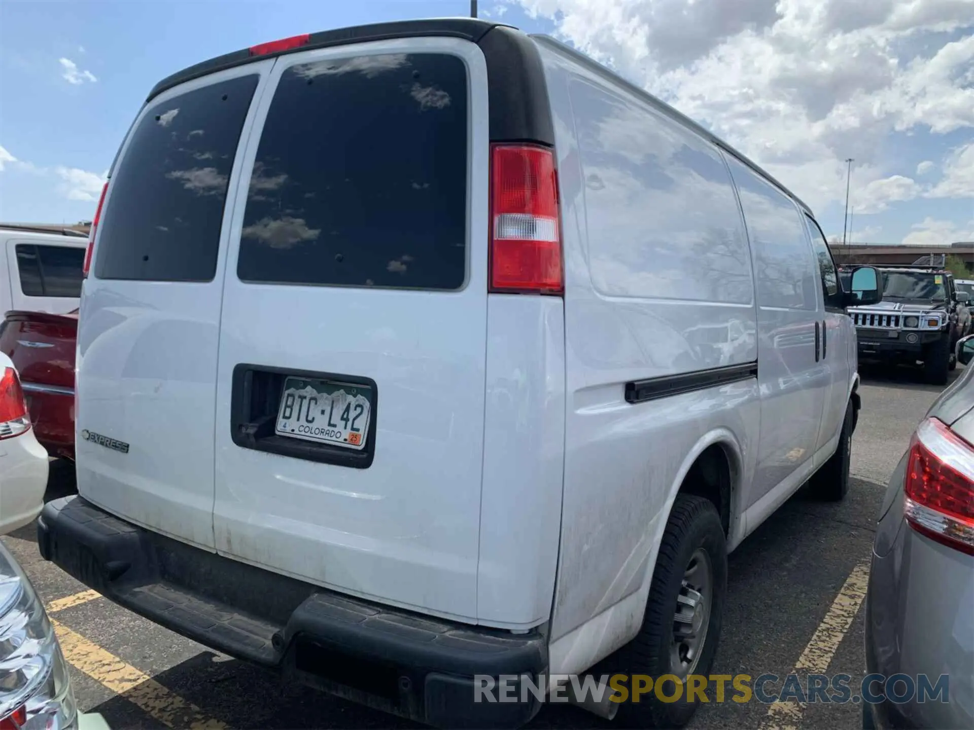 27 Photograph of a damaged car 1GCWGAFG7L1243688 CHEVROLET EXPRESS G2500 2020