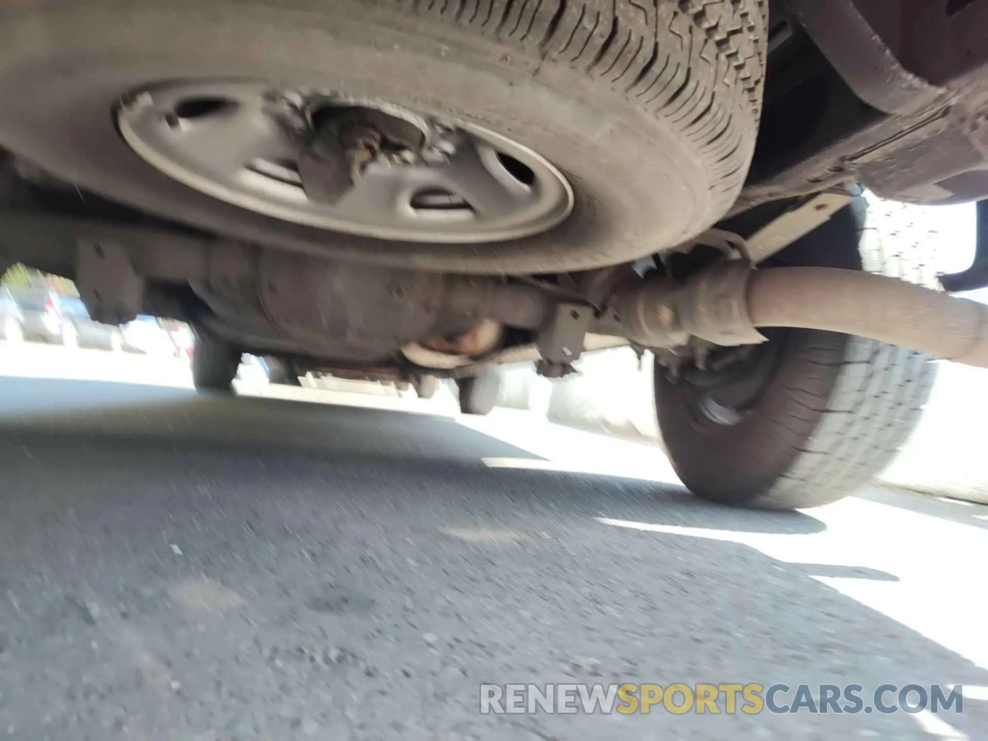 1 Photograph of a damaged car 1GCWGAFP5L1176802 CHEVROLET EXPRESS G2500 2020