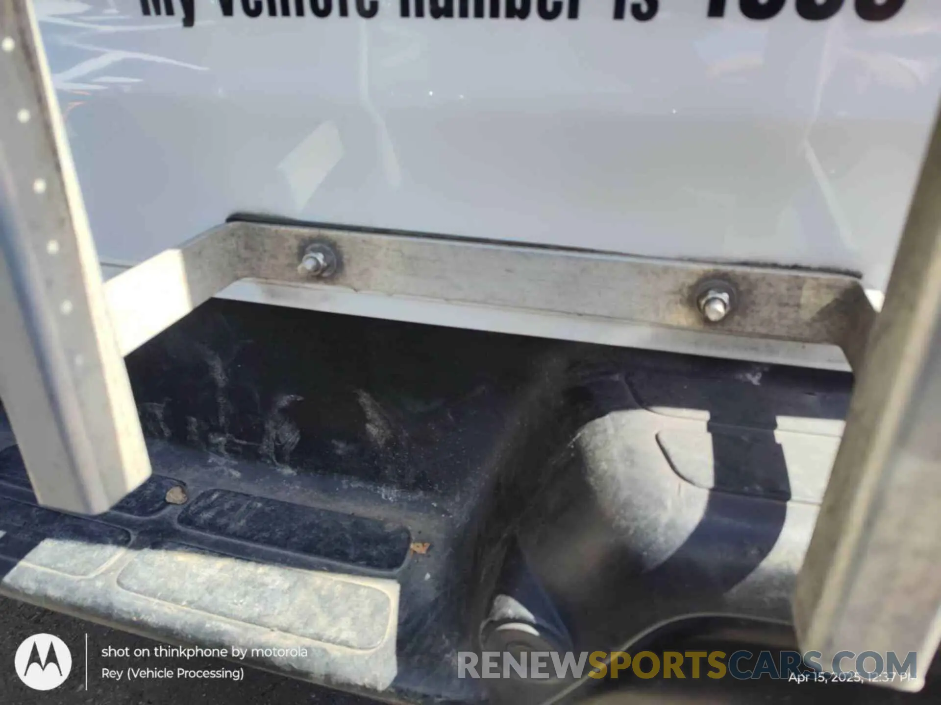 5 Photograph of a damaged car 1GCWGAFP5L1176802 CHEVROLET EXPRESS G2500 2020