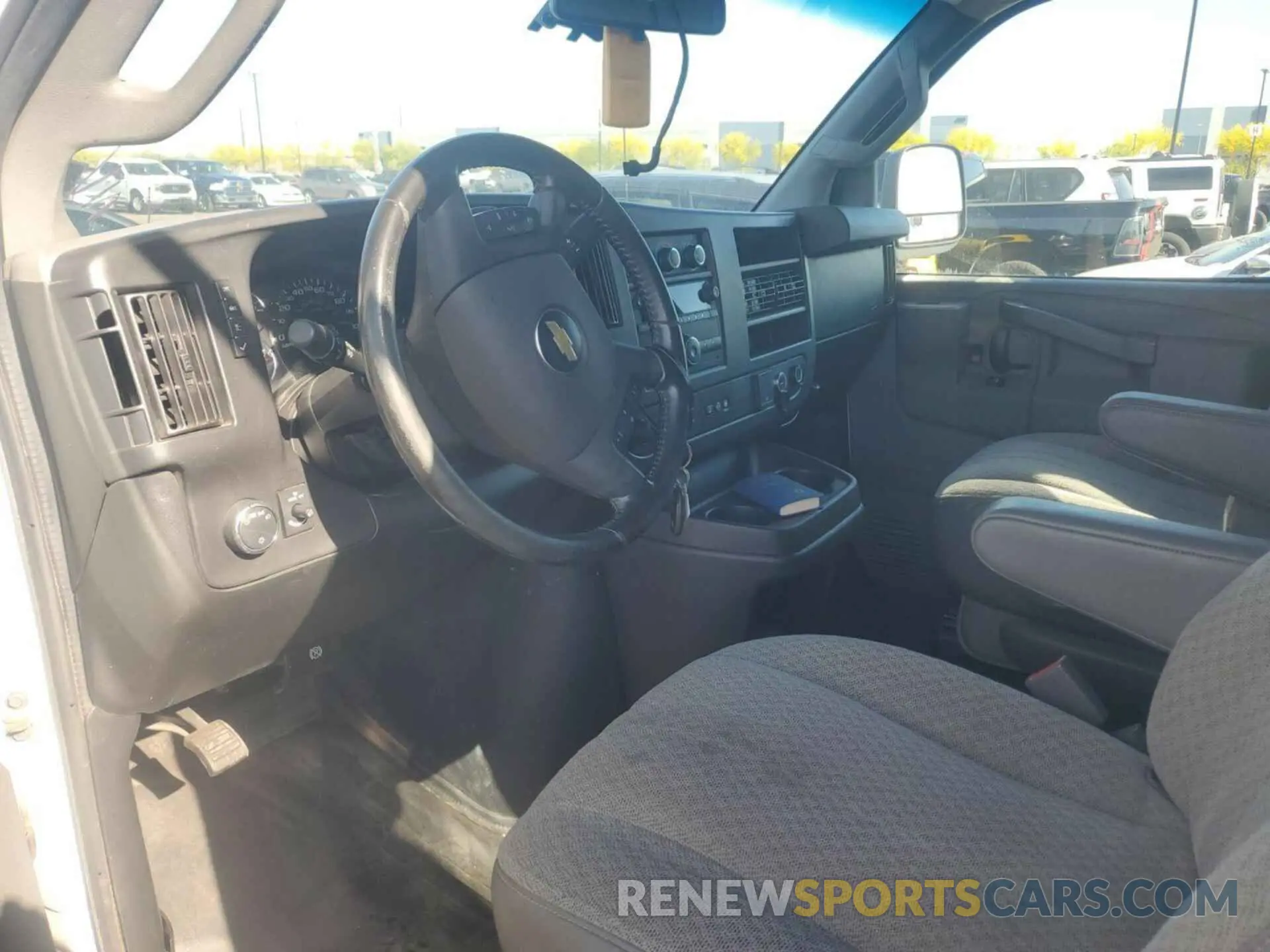 3 Photograph of a damaged car 1GCWGAFPXL1253115 CHEVROLET EXPRESS G2500 2020