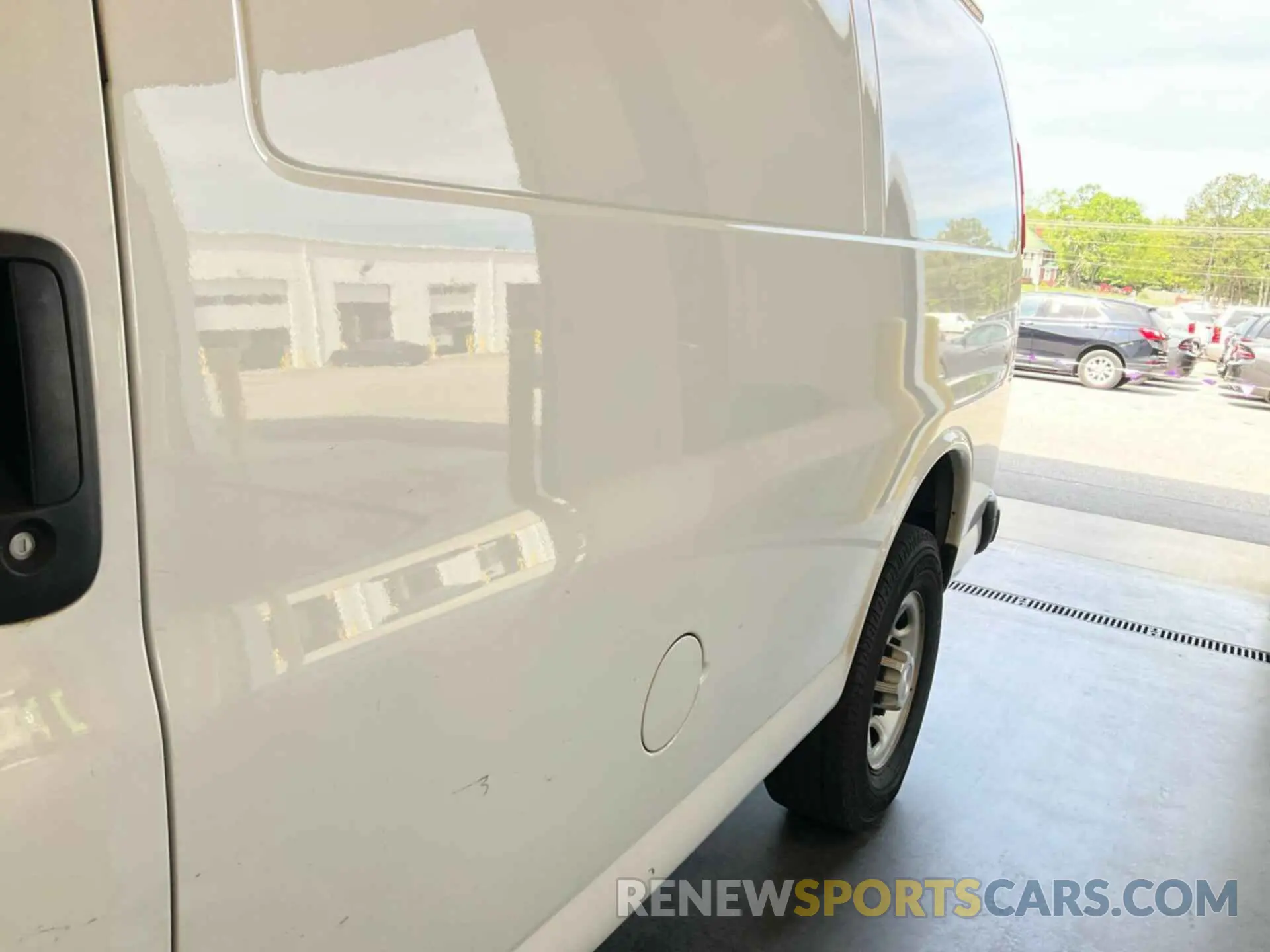 11 Photograph of a damaged car 1GCWGAFP4M1311981 CHEVROLET EXPRESS G2500 2021