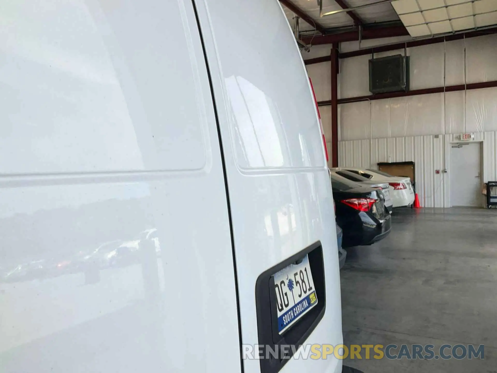 7 Photograph of a damaged car 1GCWGAFP4M1311981 CHEVROLET EXPRESS G2500 2021