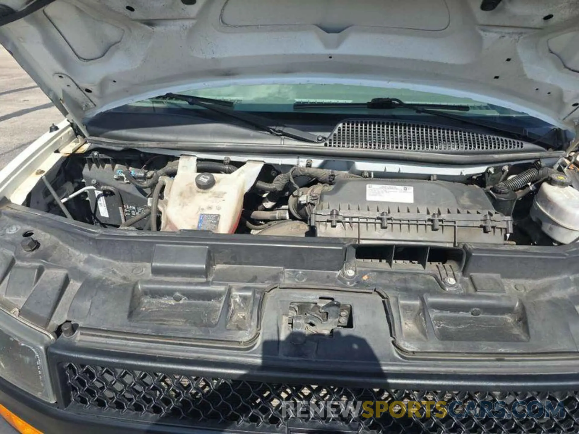 18 Photograph of a damaged car 1GCWGAFPXM1166123 CHEVROLET EXPRESS G2500 2021