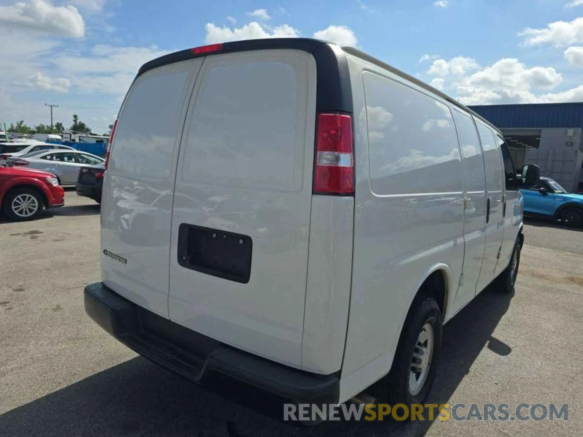 23 Photograph of a damaged car 1GCWGAFPXM1166123 CHEVROLET EXPRESS G2500 2021