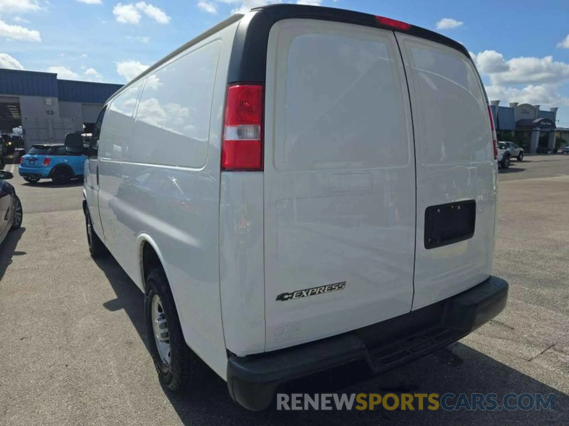 8 Photograph of a damaged car 1GCWGAFPXM1166123 CHEVROLET EXPRESS G2500 2021