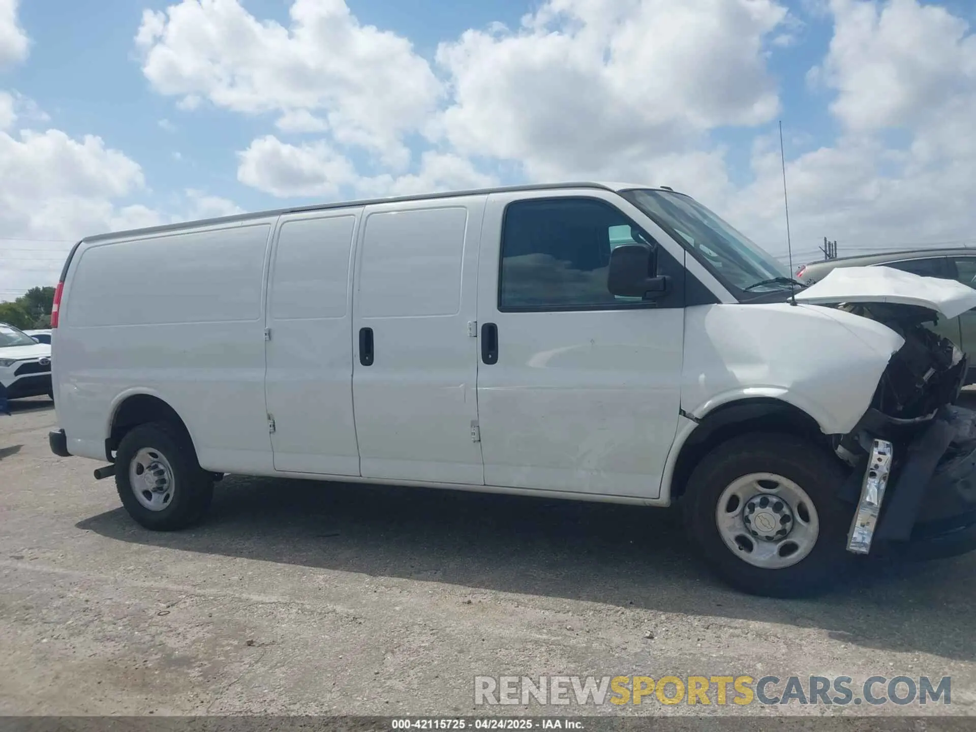 14 Photograph of a damaged car 1GCWGBFP9M1154499 CHEVROLET EXPRESS G2500 2021