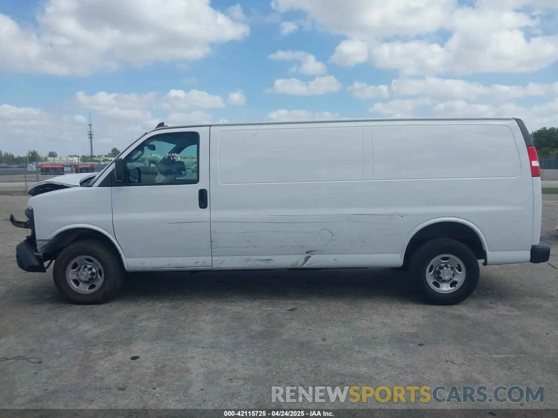 15 Photograph of a damaged car 1GCWGBFP9M1154499 CHEVROLET EXPRESS G2500 2021