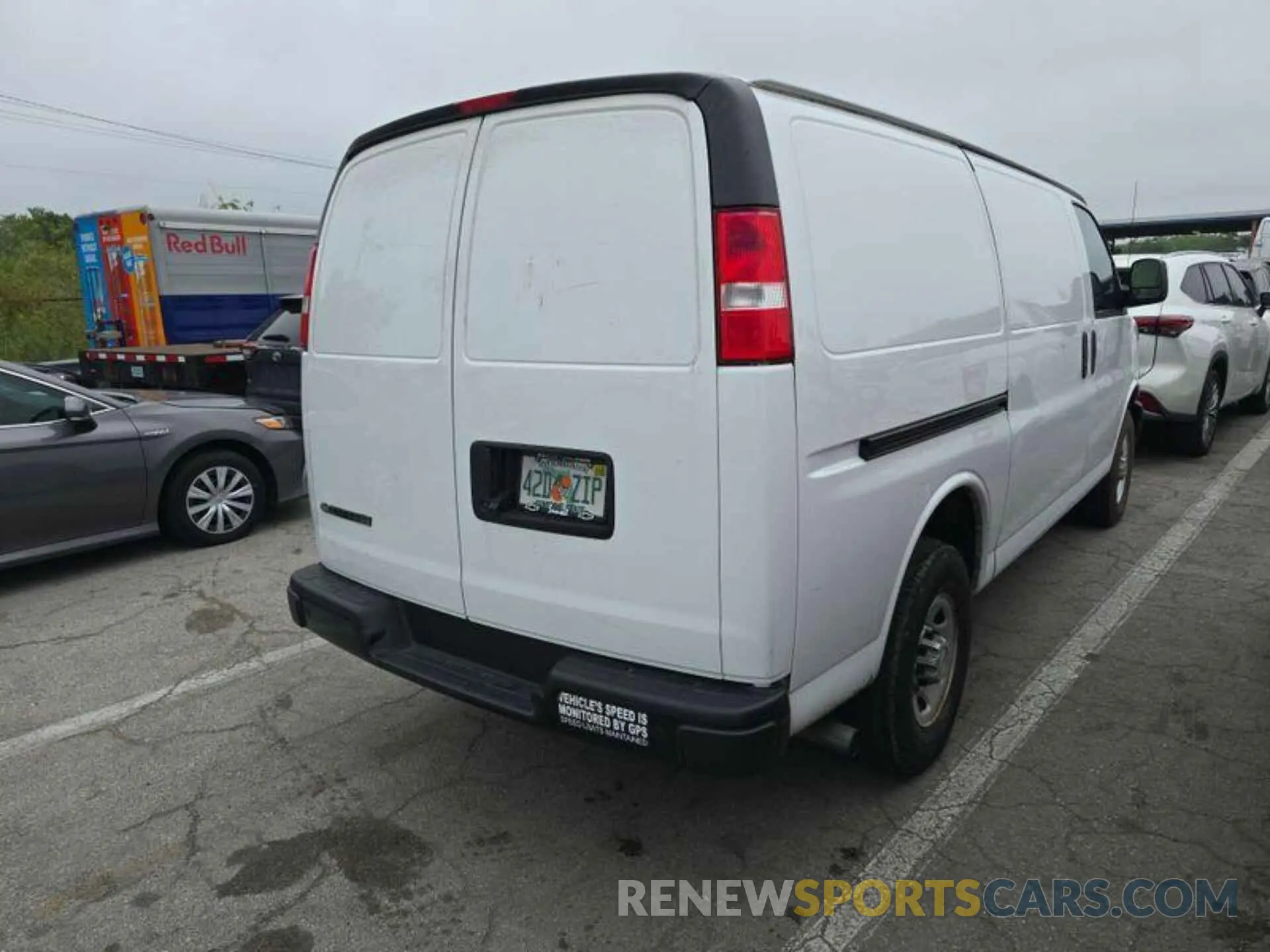 17 Photograph of a damaged car 1GCWGAFP1N1256617 CHEVROLET EXPRESS G2500 2022