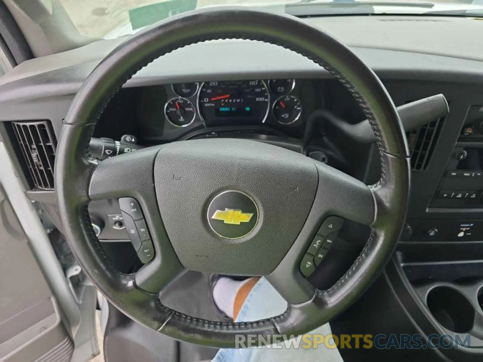 19 Photograph of a damaged car 1GCWGAFP1N1256617 CHEVROLET EXPRESS G2500 2022