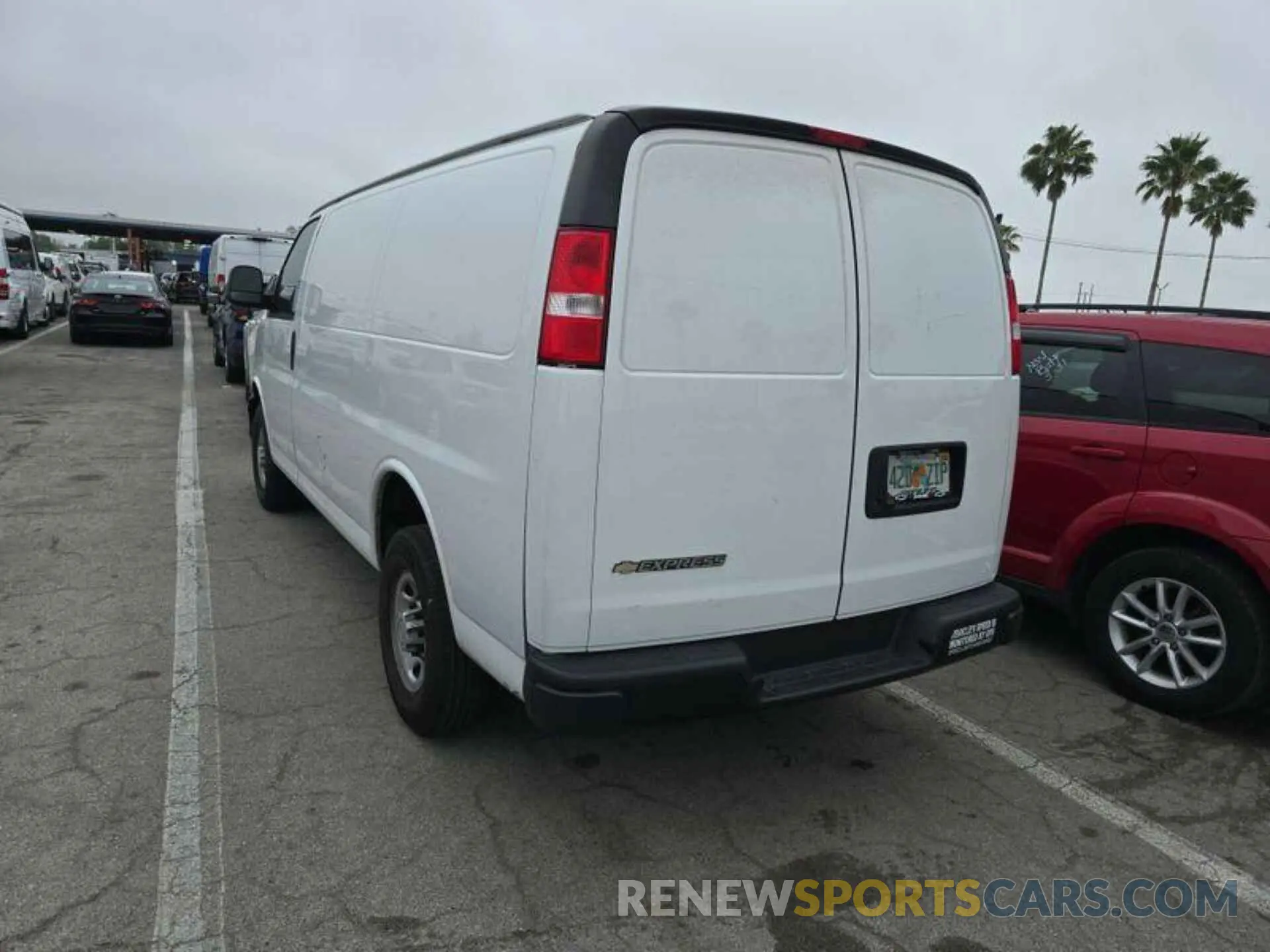 30 Photograph of a damaged car 1GCWGAFP1N1256617 CHEVROLET EXPRESS G2500 2022