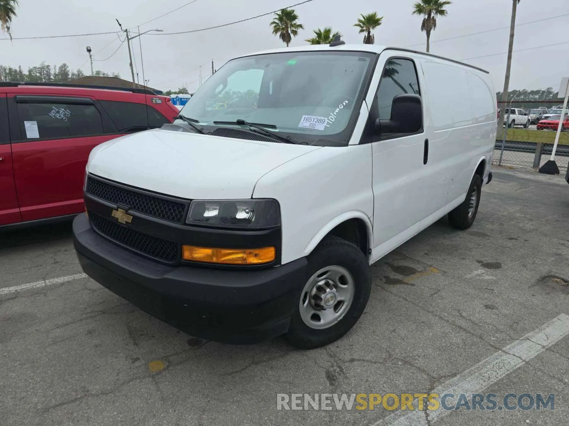 5 Photograph of a damaged car 1GCWGAFP1N1256617 CHEVROLET EXPRESS G2500 2022