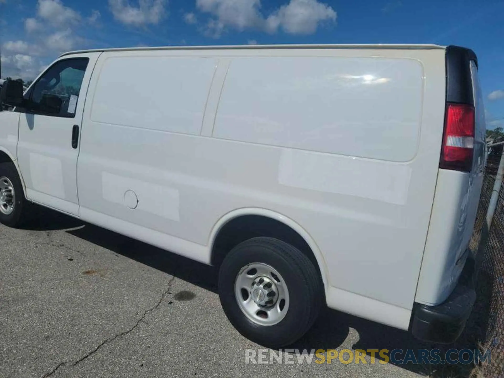 2 Photograph of a damaged car 1GCWGAFP3N1157183 CHEVROLET EXPRESS G2500 2022