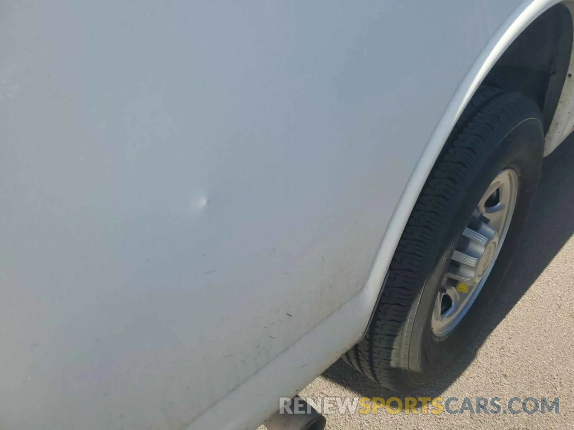 6 Photograph of a damaged car 1GCWGAFP5N1224334 CHEVROLET EXPRESS G2500 2022